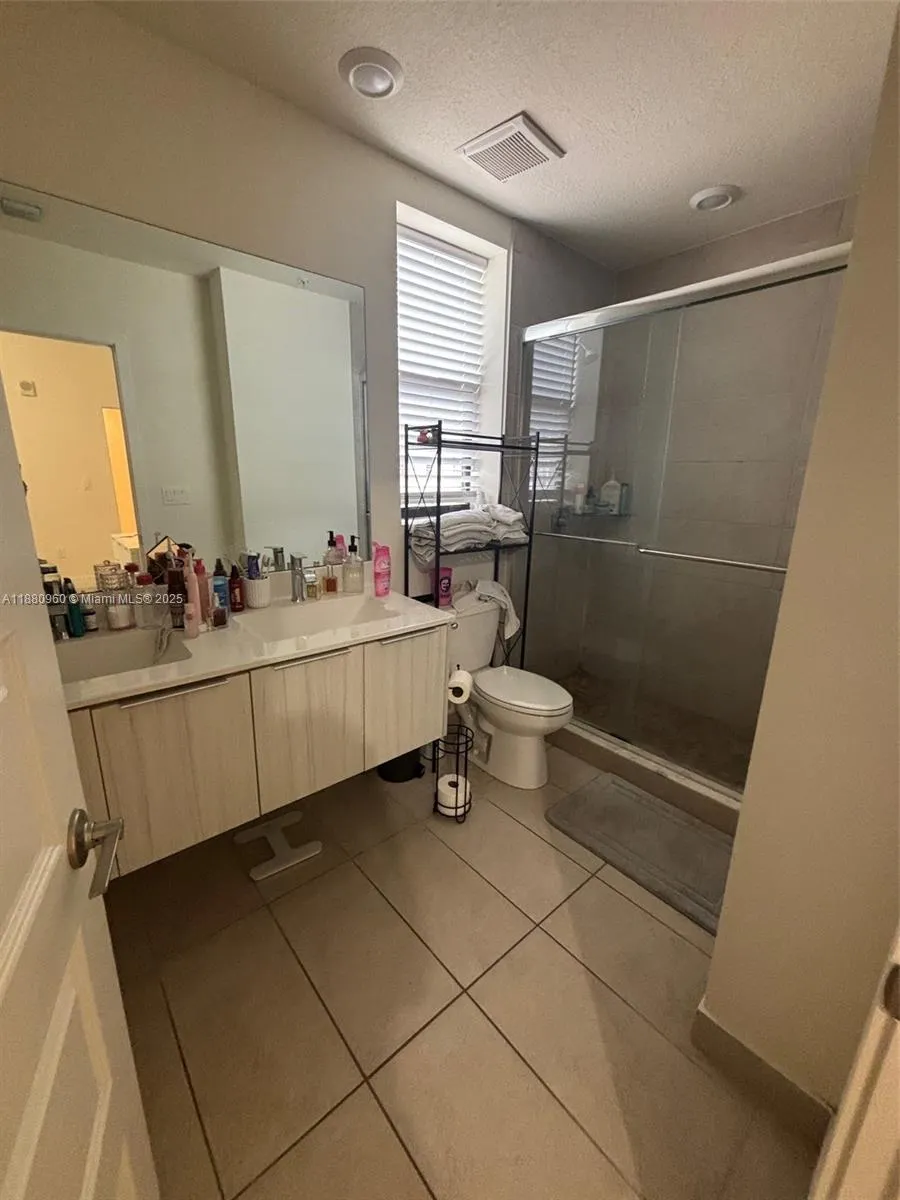 10443 NW 82nd St, #4