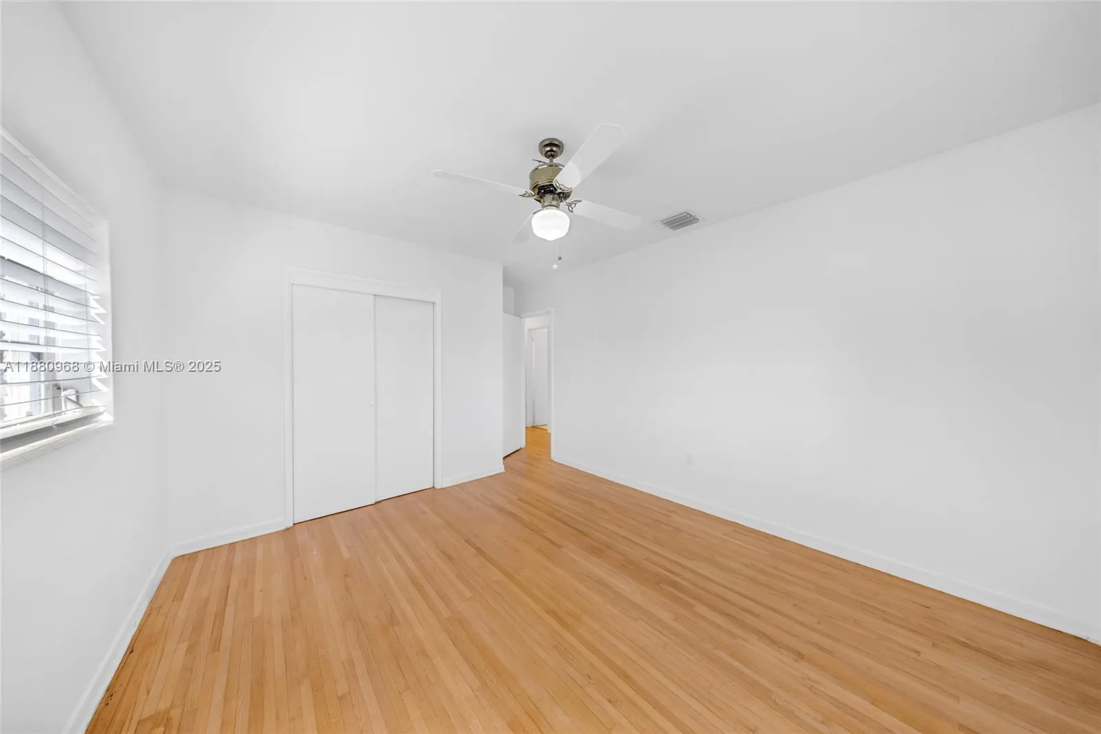 1191 NE 165th Ter
