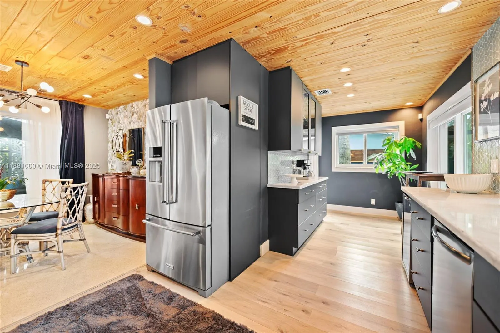 2010 NW 35th St