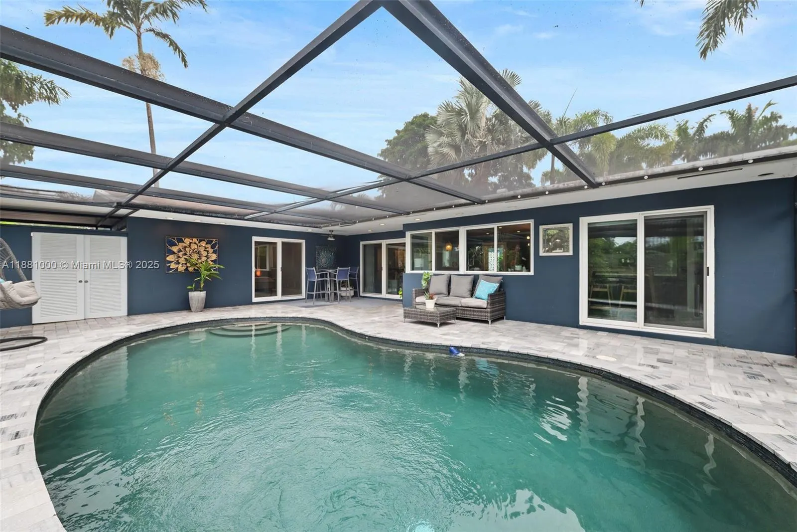 2010 NW 35th St