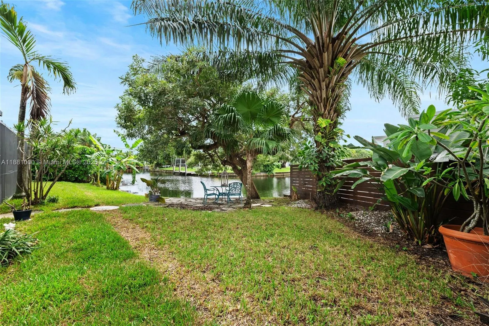 2010 NW 35th St