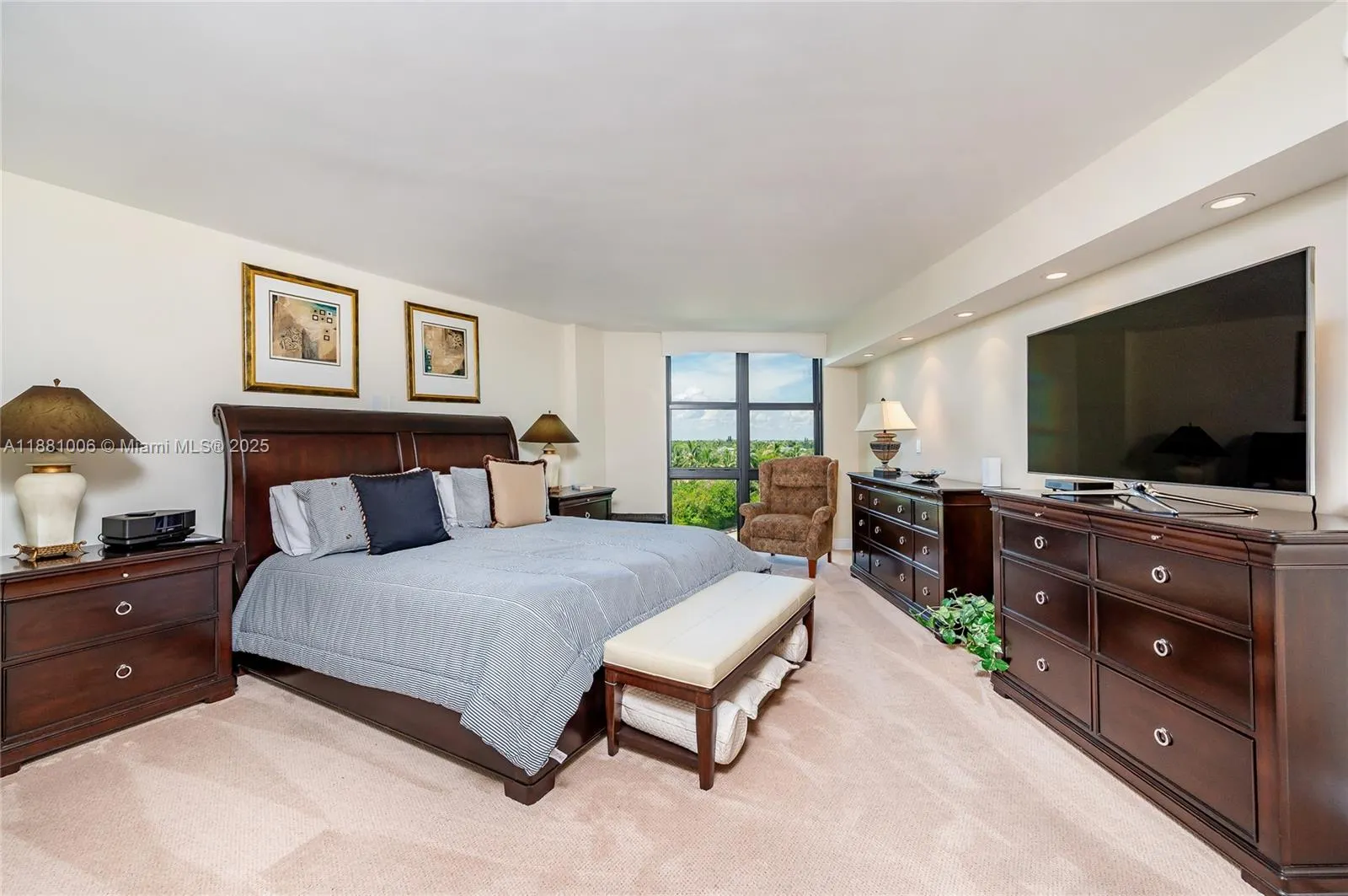 1121 Crandon Blvd, #E501