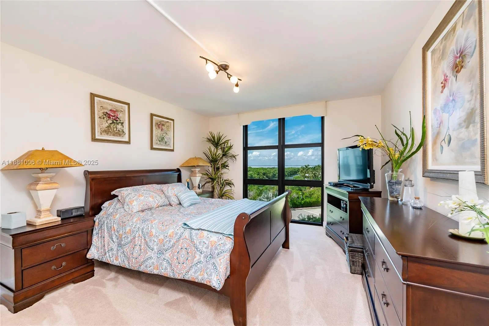 1121 Crandon Blvd, #E501