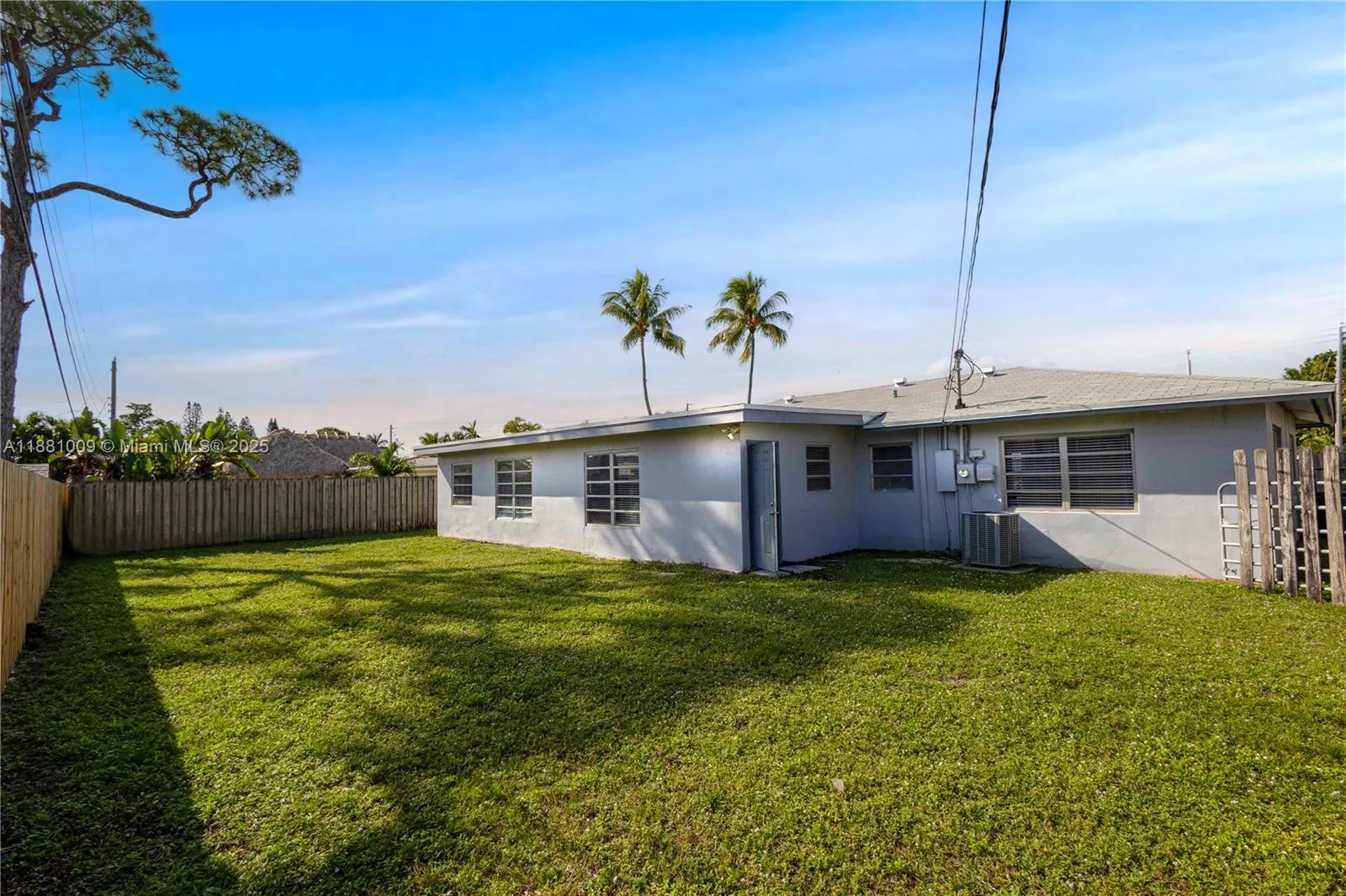 4410 NW 10th St