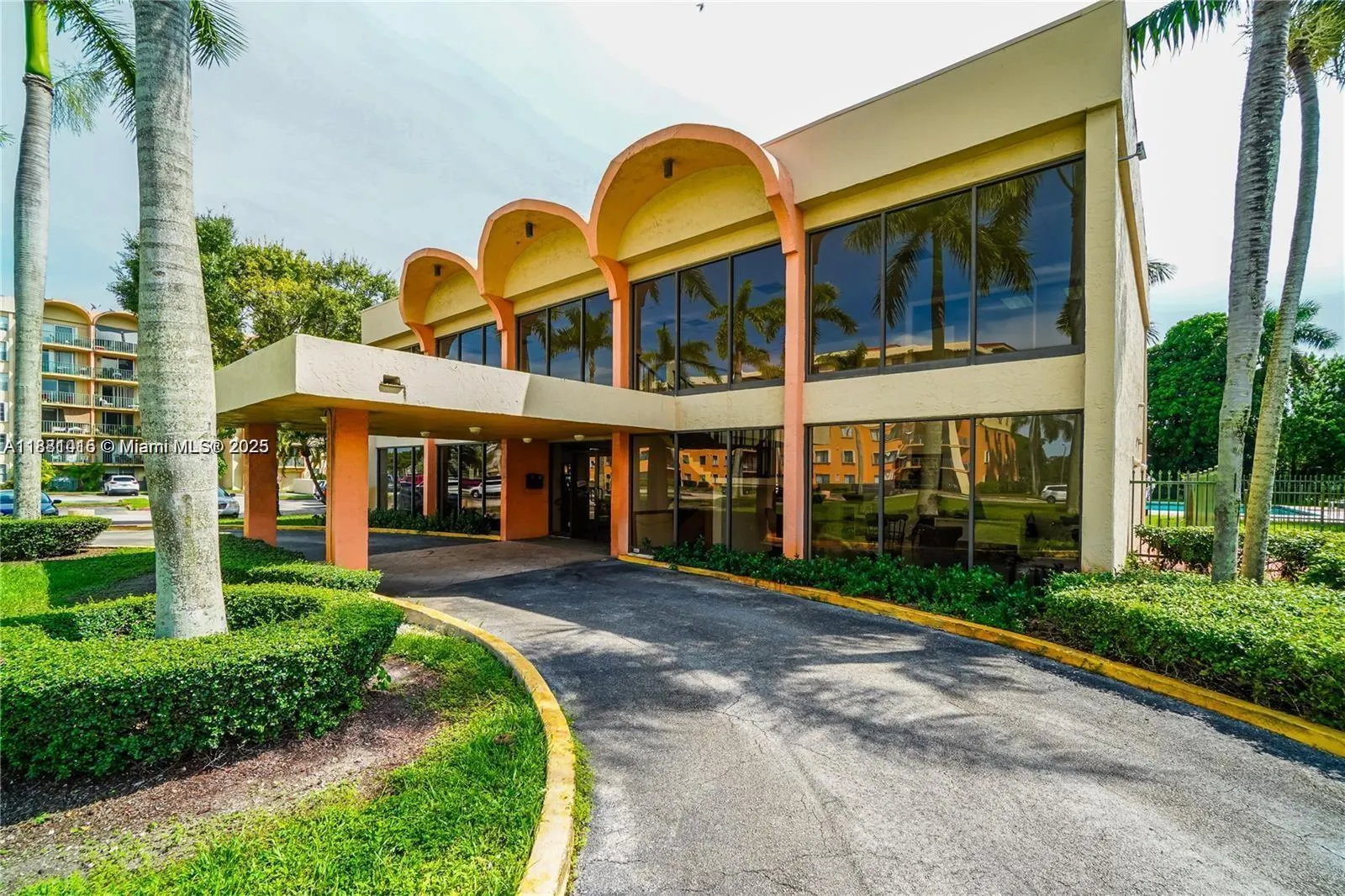 9350 Fontainebleau Blvd, #414