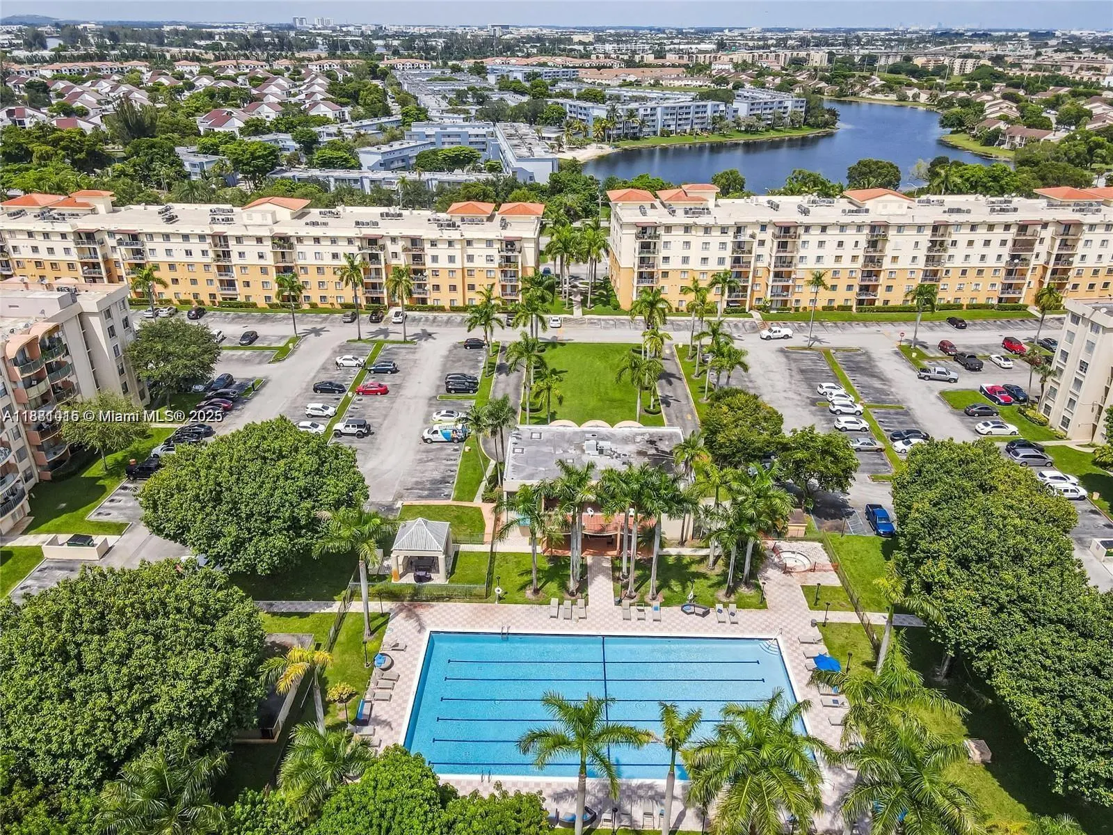 9350 Fontainebleau Blvd, #414