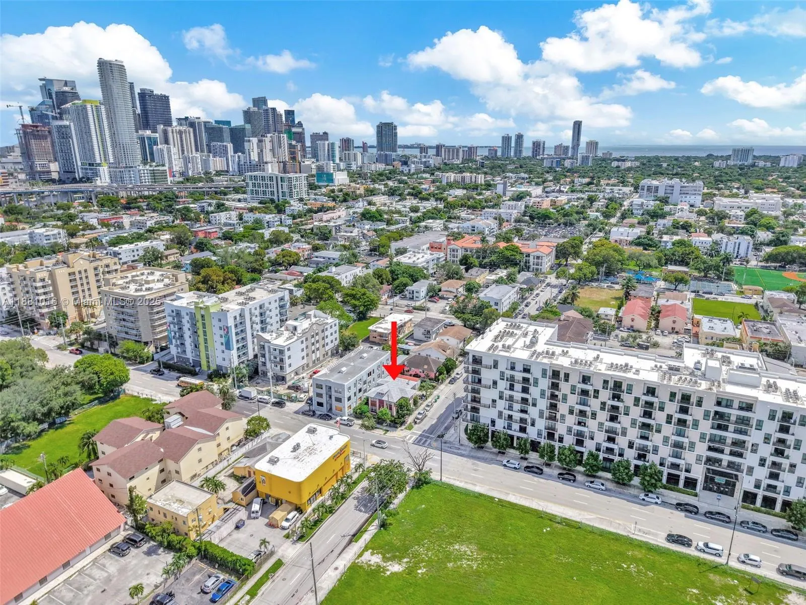 676 & 119 SW 1st St