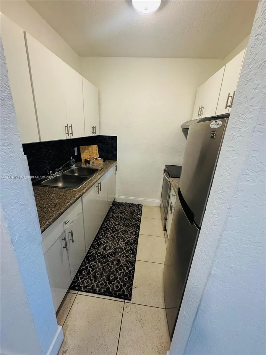 1403 NW 103rd St, #304