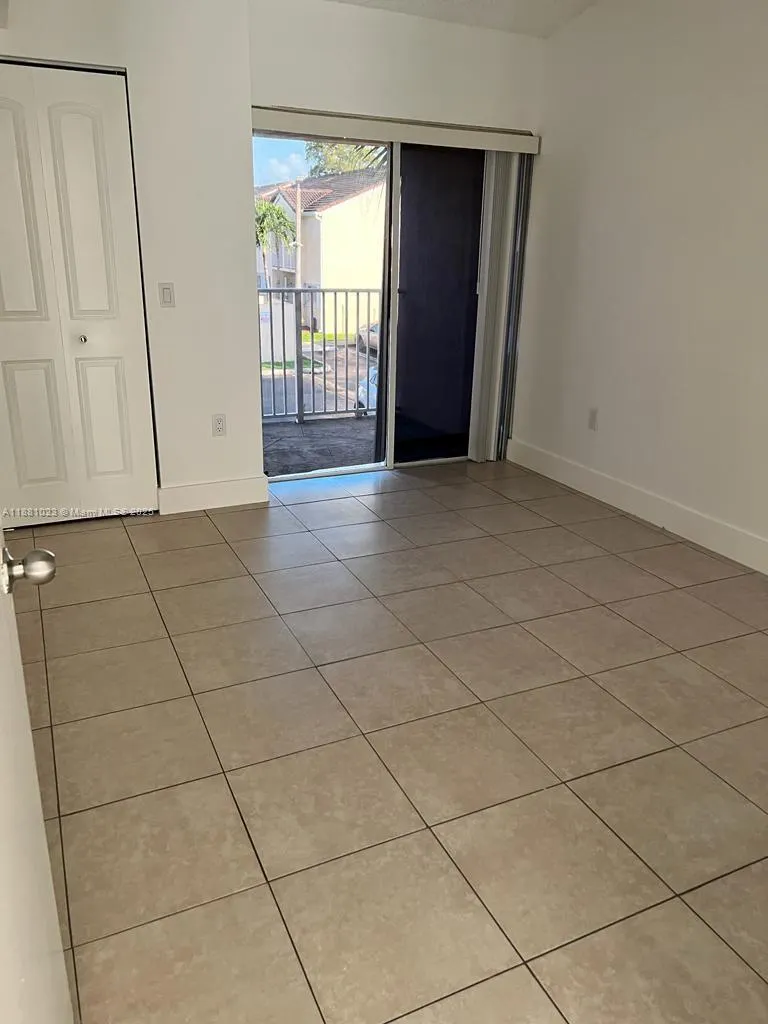 2701 NW 27th Ave, #1012