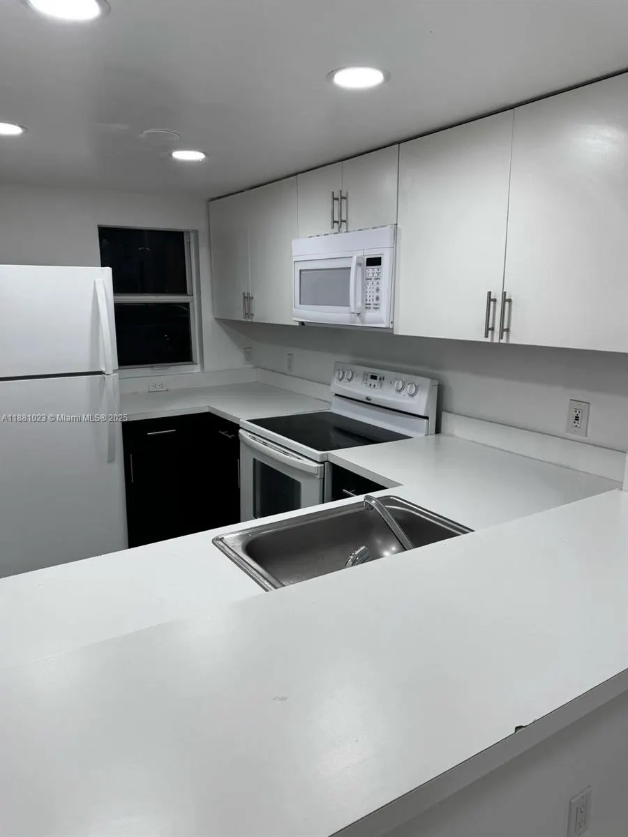 2701 NW 27th Ave, #1012