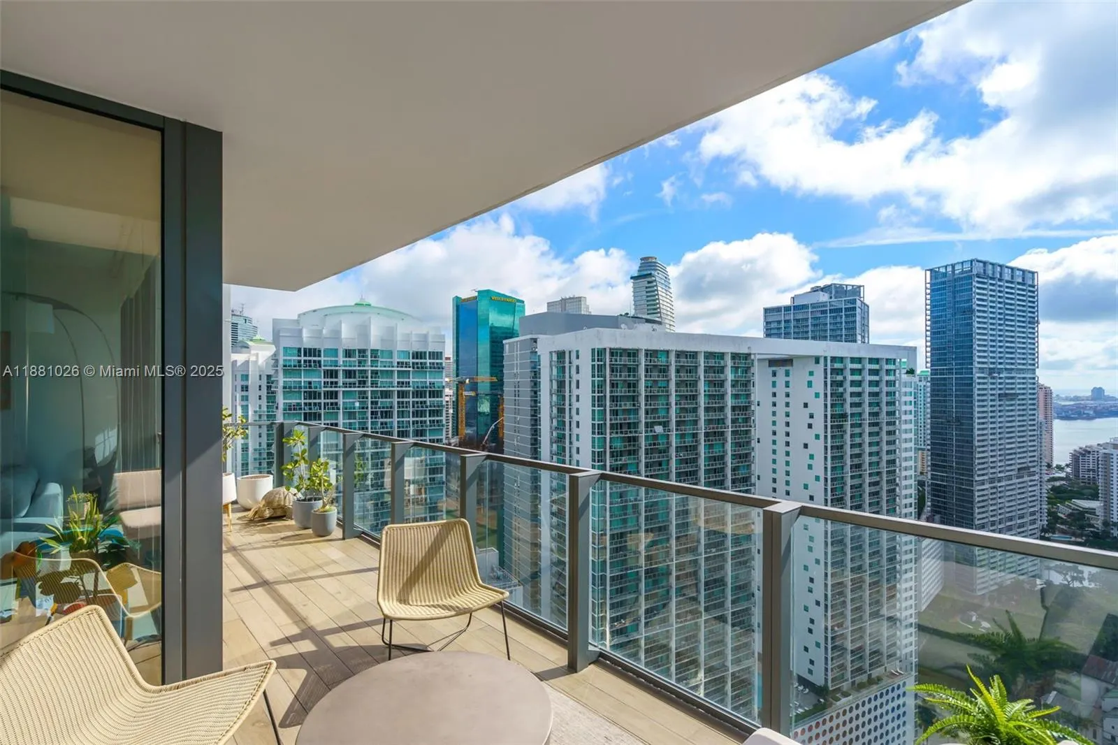 68 SE 6th st, #3403