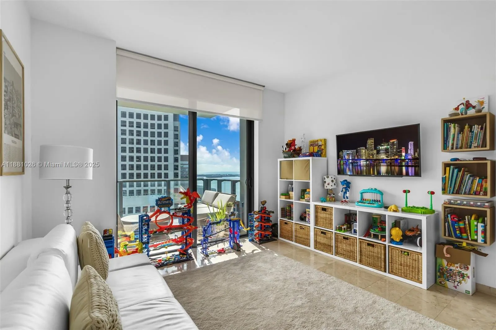 68 SE 6th st, #3403