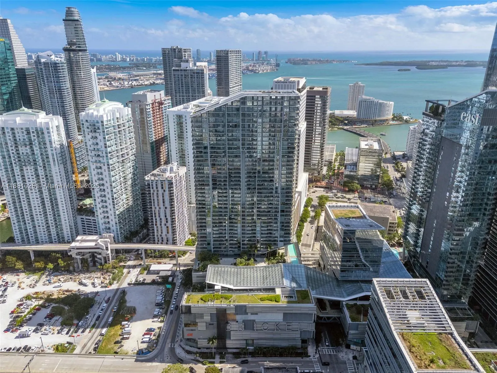 68 SE 6th st, #3403