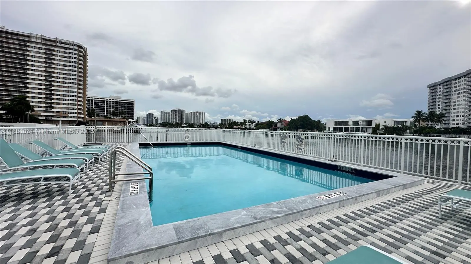 1913 S Ocean Dr, #410