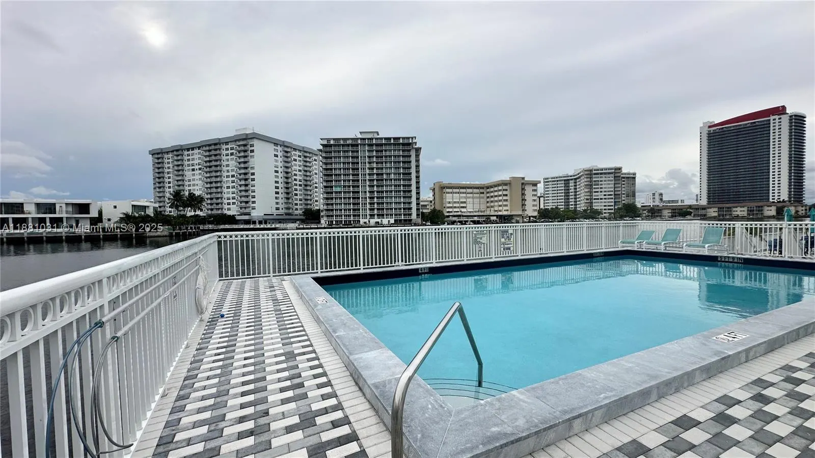 1913 S Ocean Dr, #410