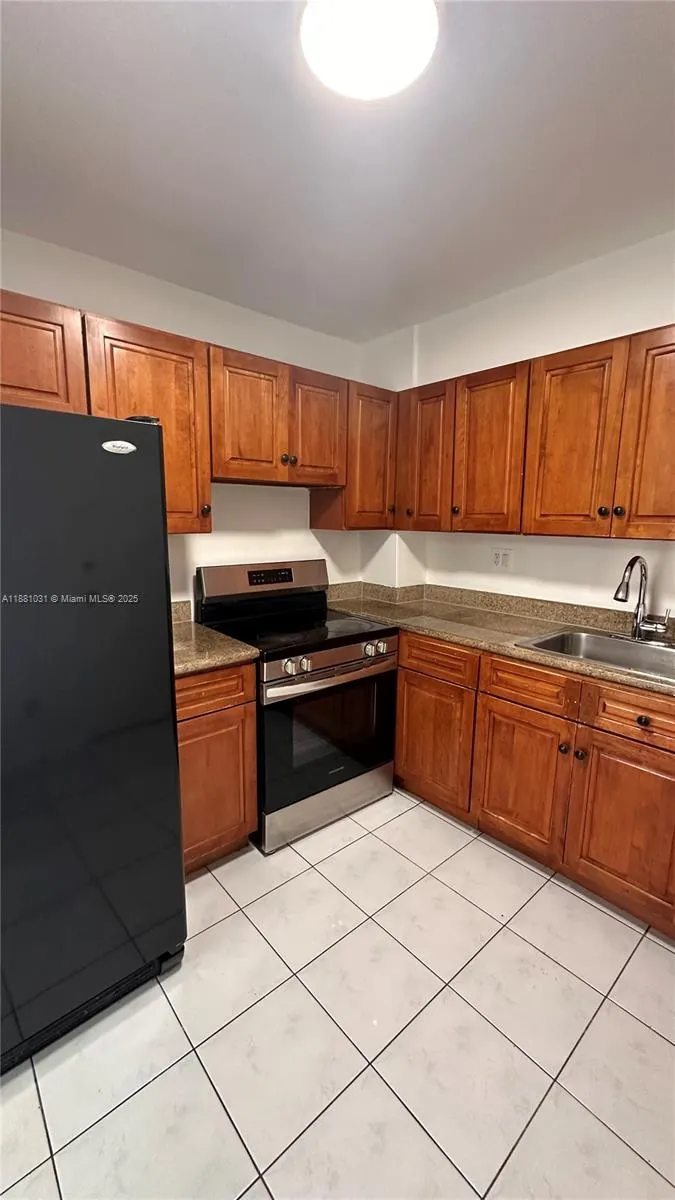 1913 S Ocean Dr, #410