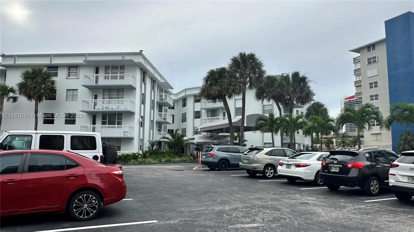 1913 S Ocean Dr, #410