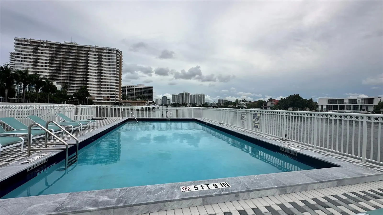 1913 S Ocean Dr, #410