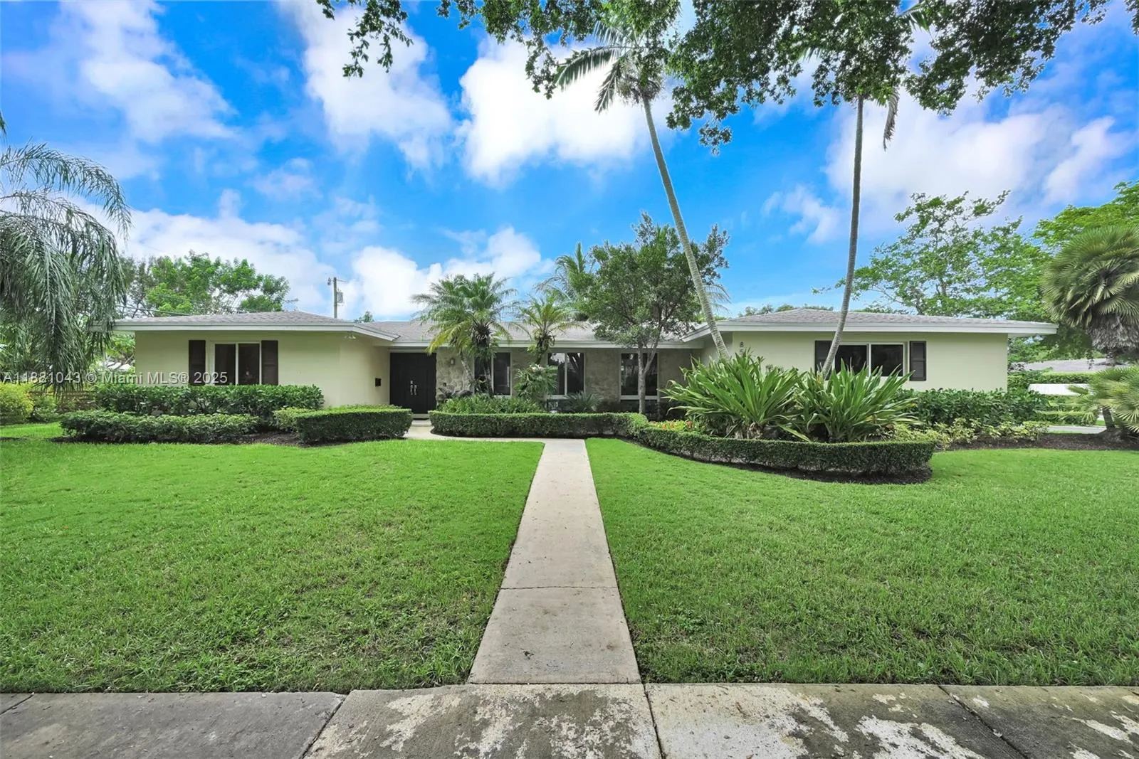 8570 SW 155th Ter