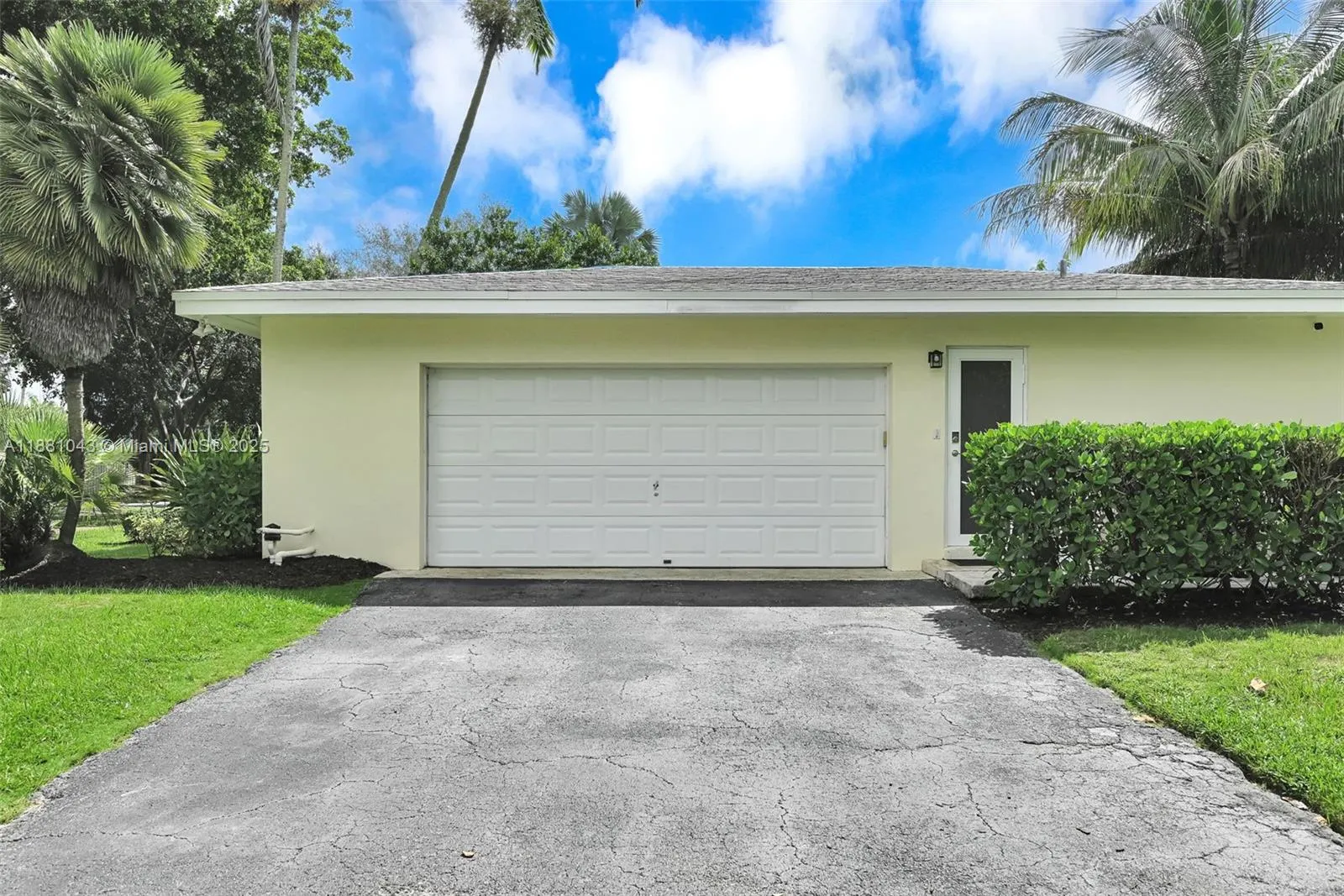8570 SW 155th Ter