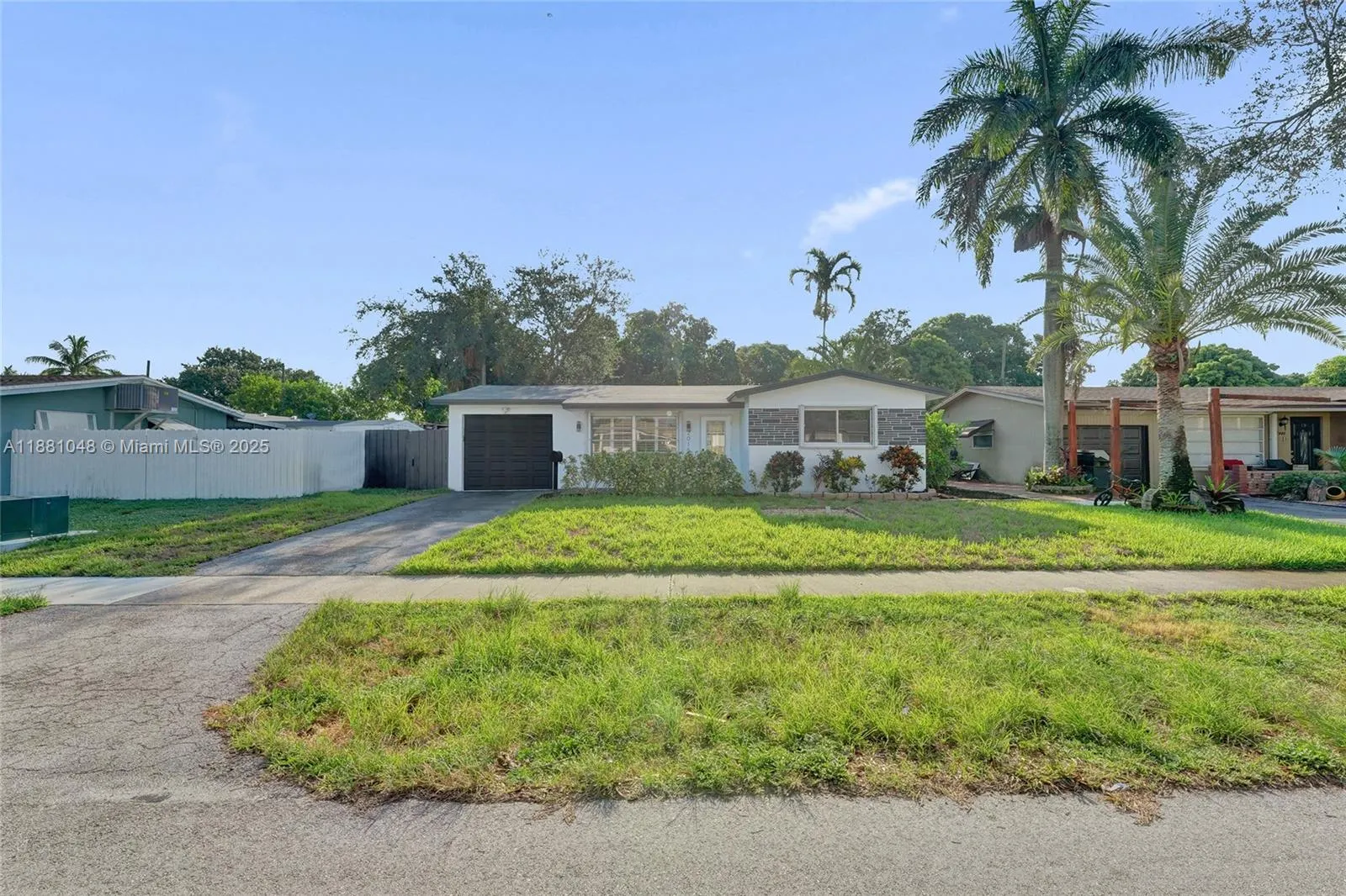 2015 N 58th Ave