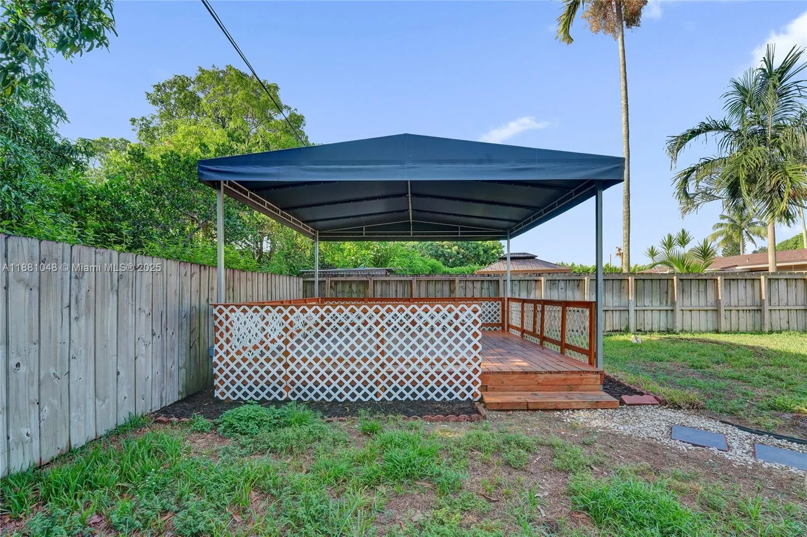 2015 N 58th Ave