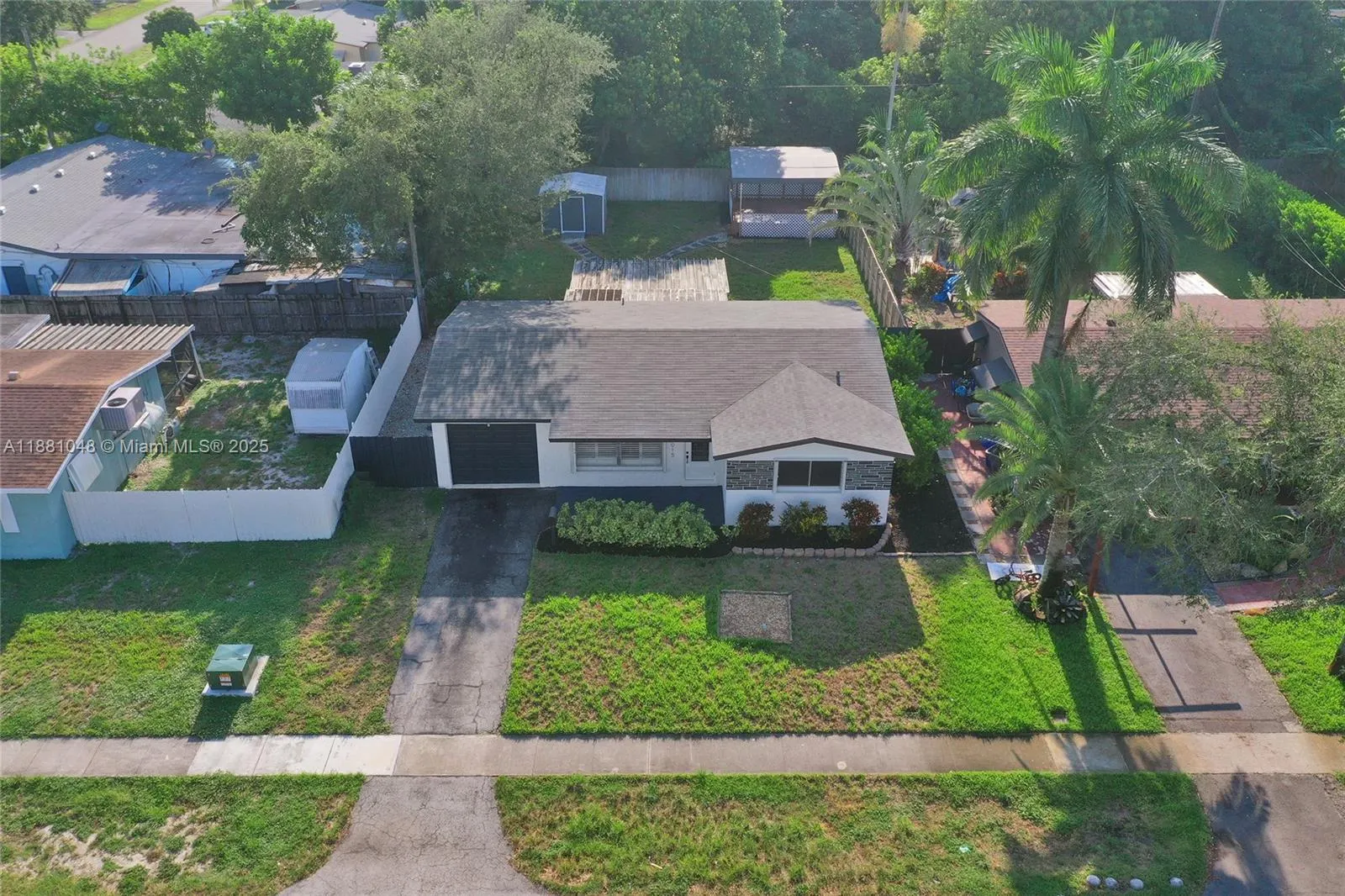2015 N 58th Ave