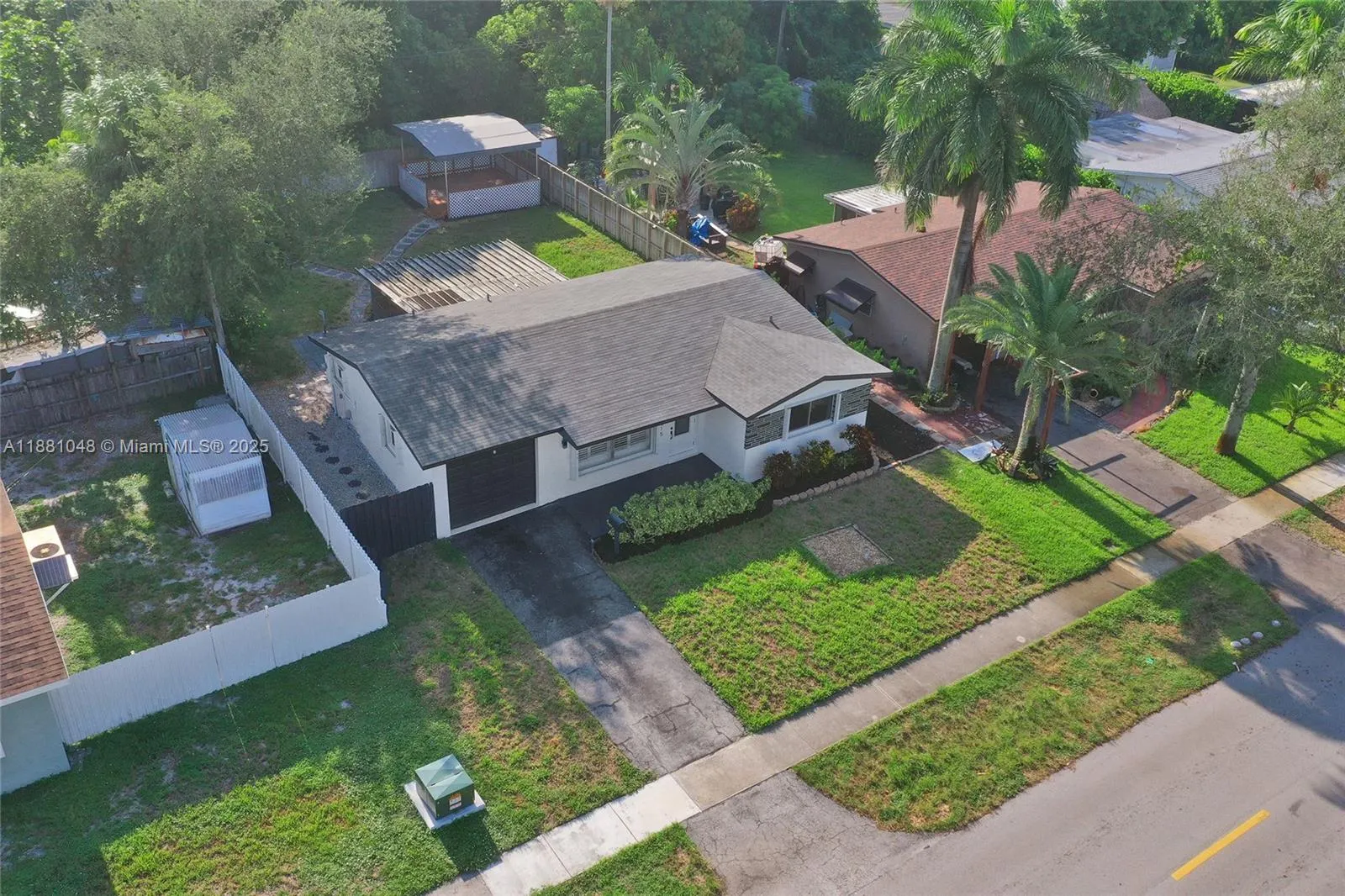 2015 N 58th Ave