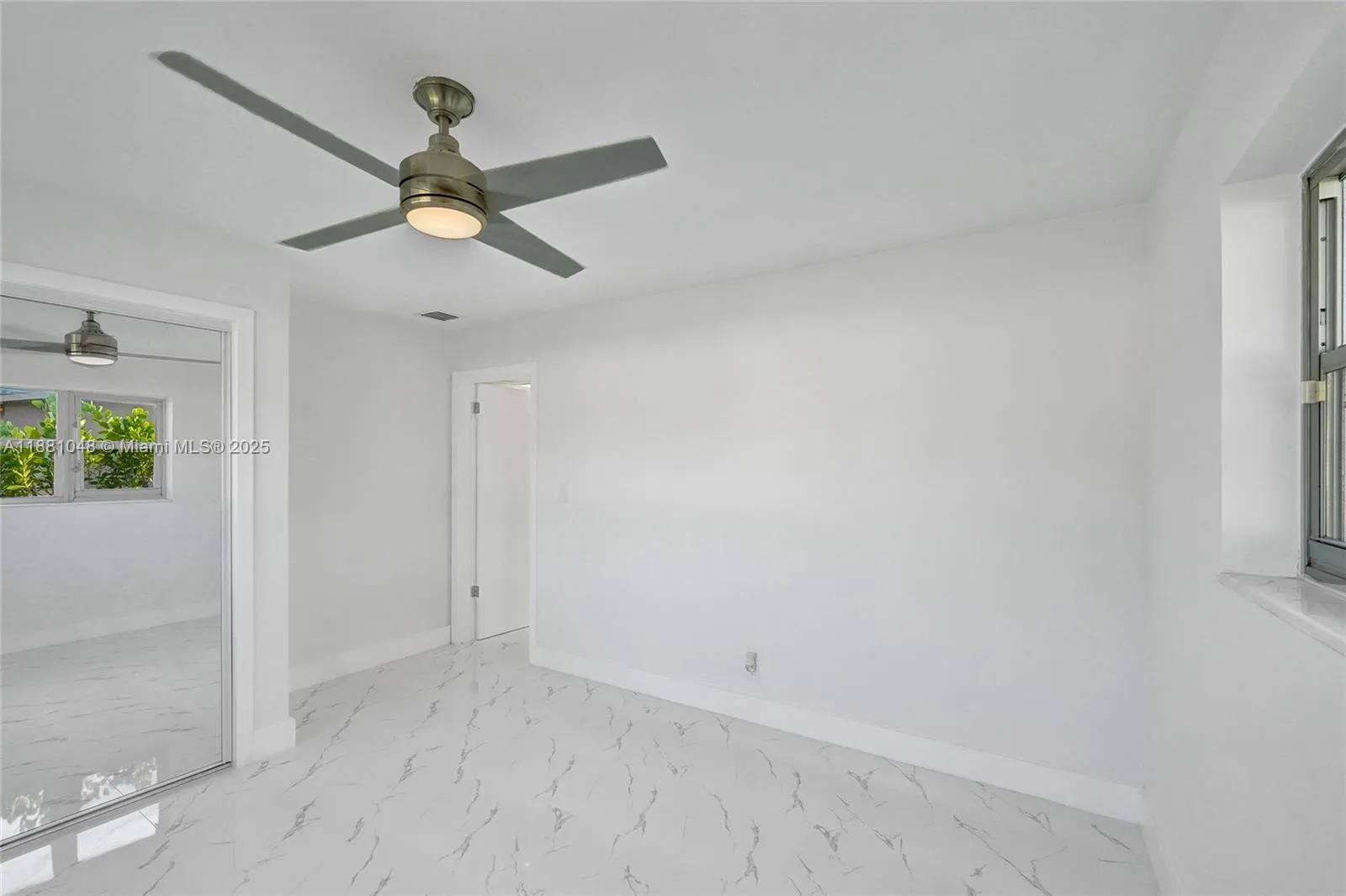 2015 N 58th Ave