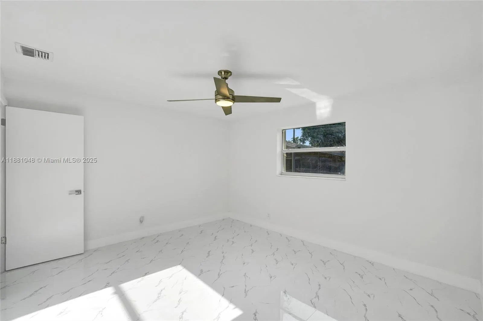2015 N 58th Ave