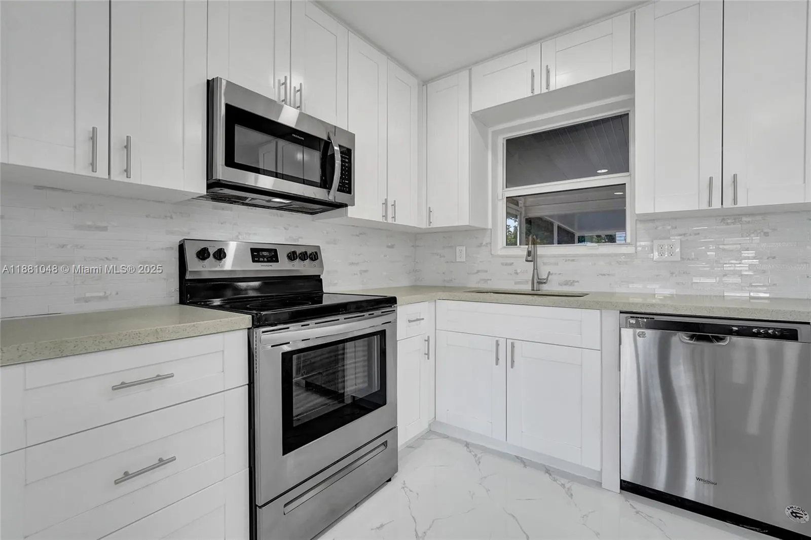 2015 N 58th Ave
