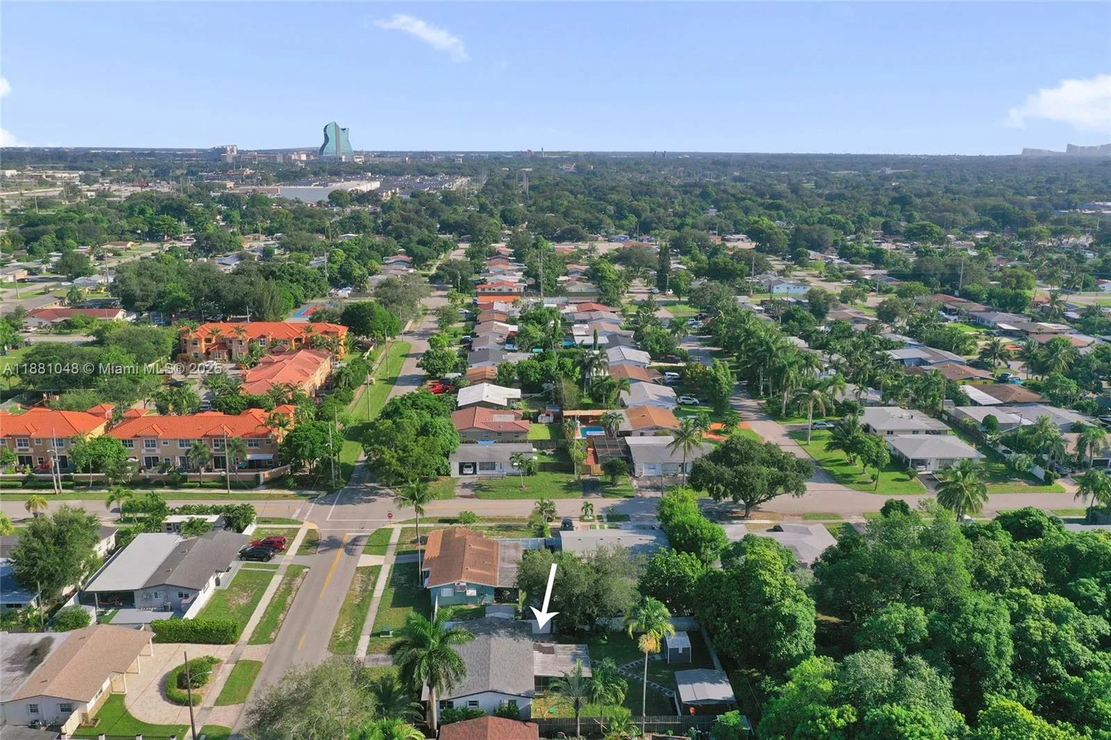 2015 N 58th Ave
