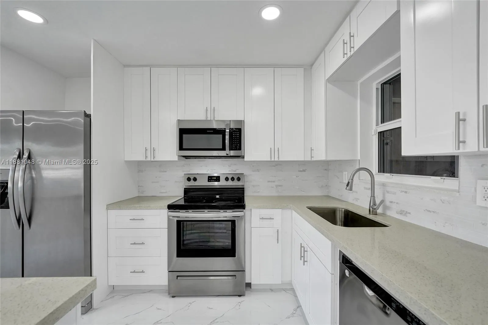 2015 N 58th Ave