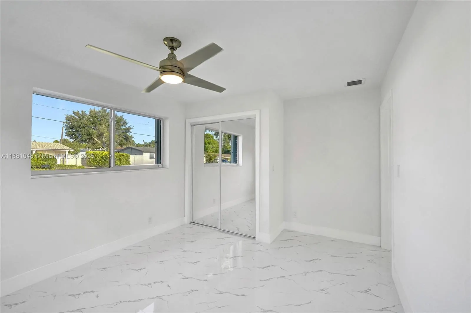 2015 N 58th Ave