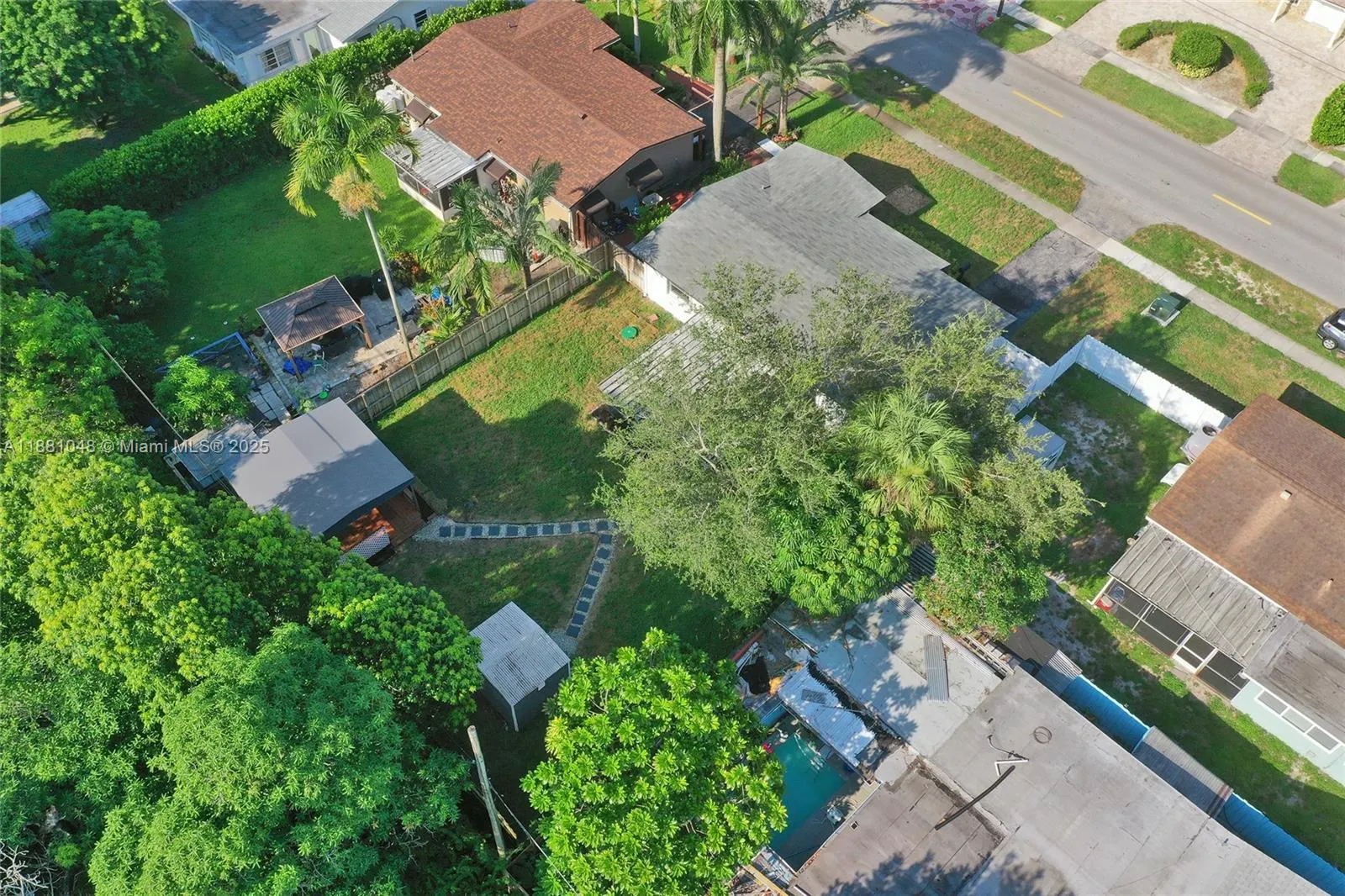 2015 N 58th Ave