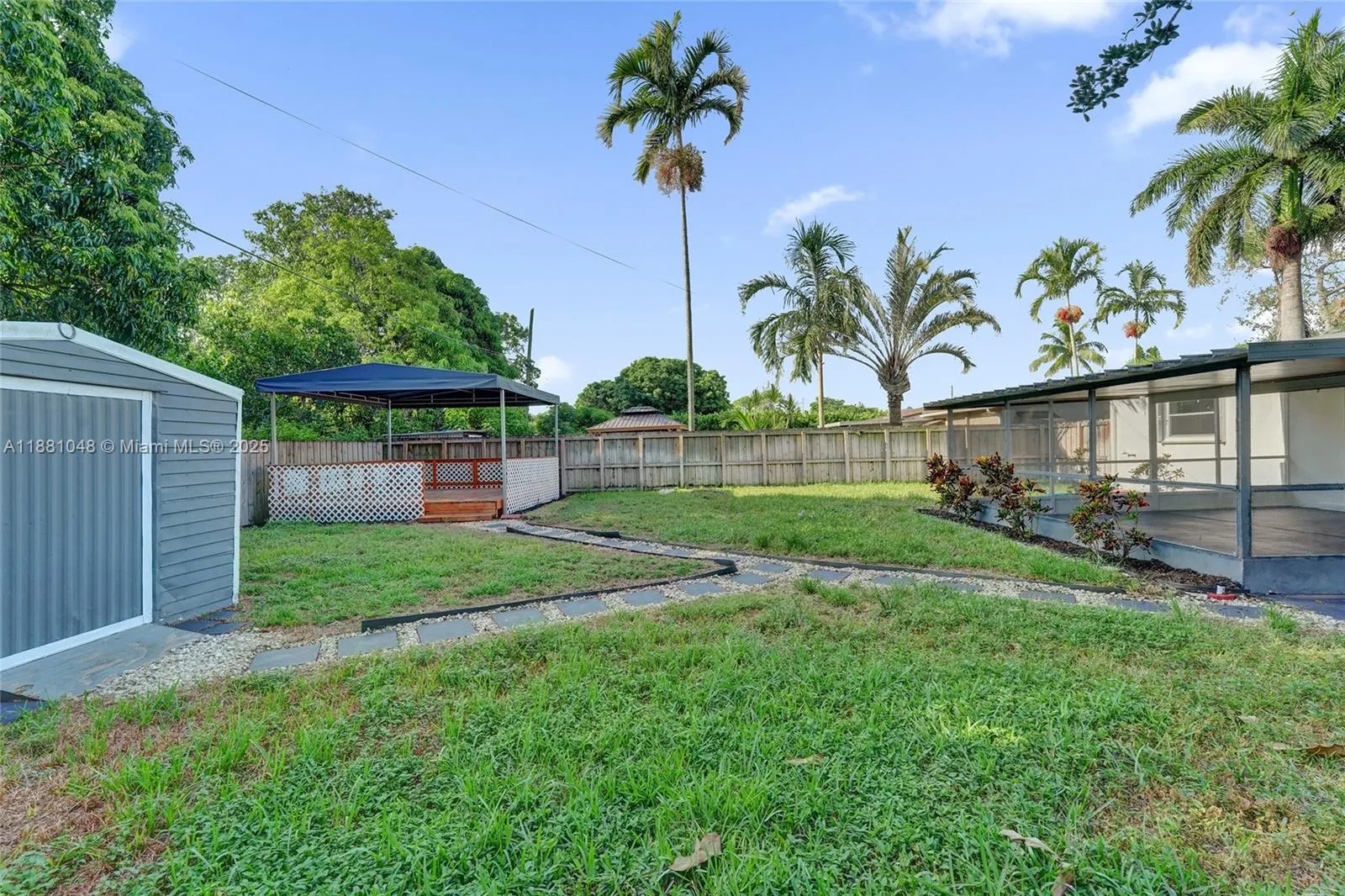 2015 N 58th Ave