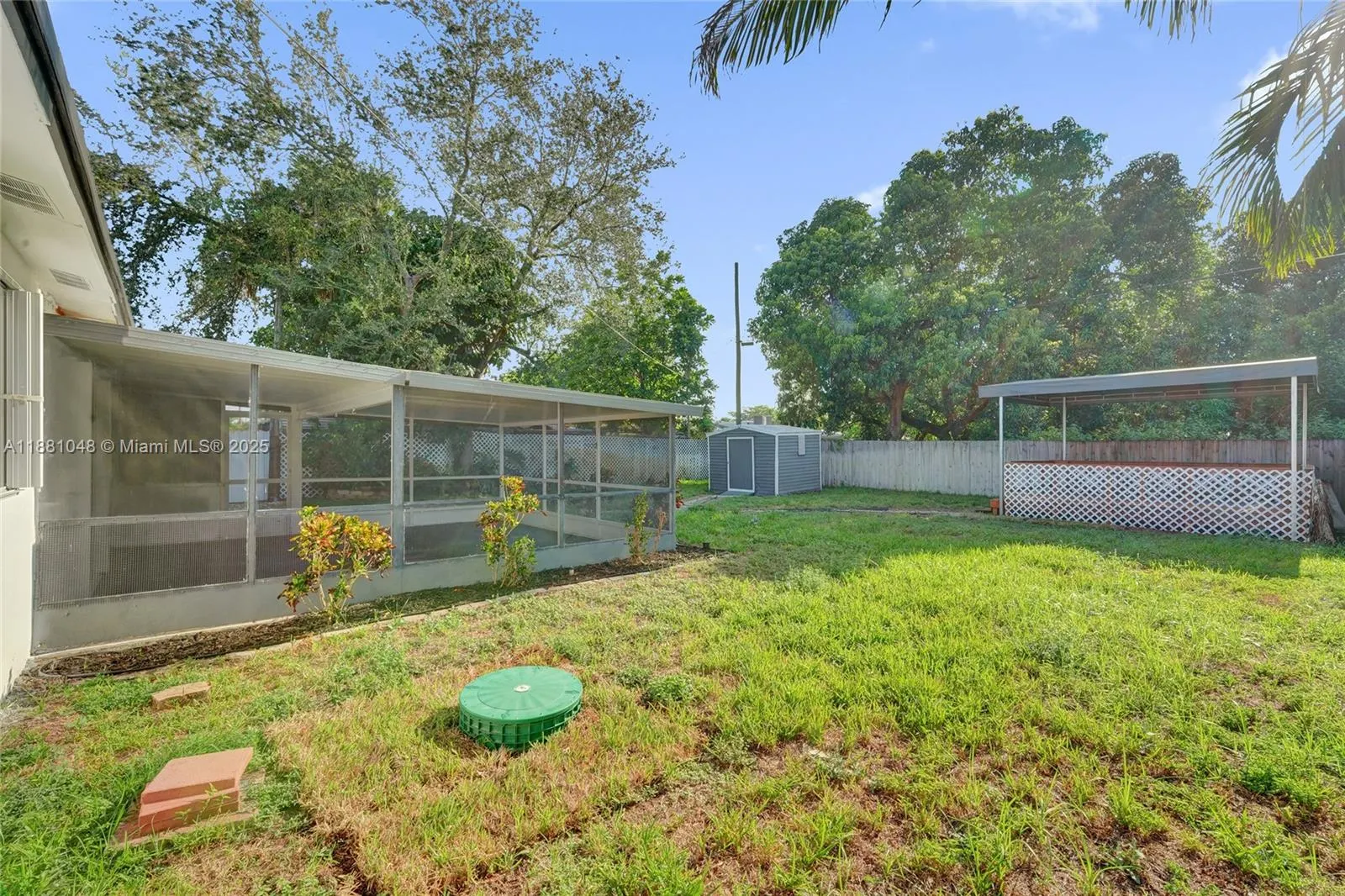 2015 N 58th Ave