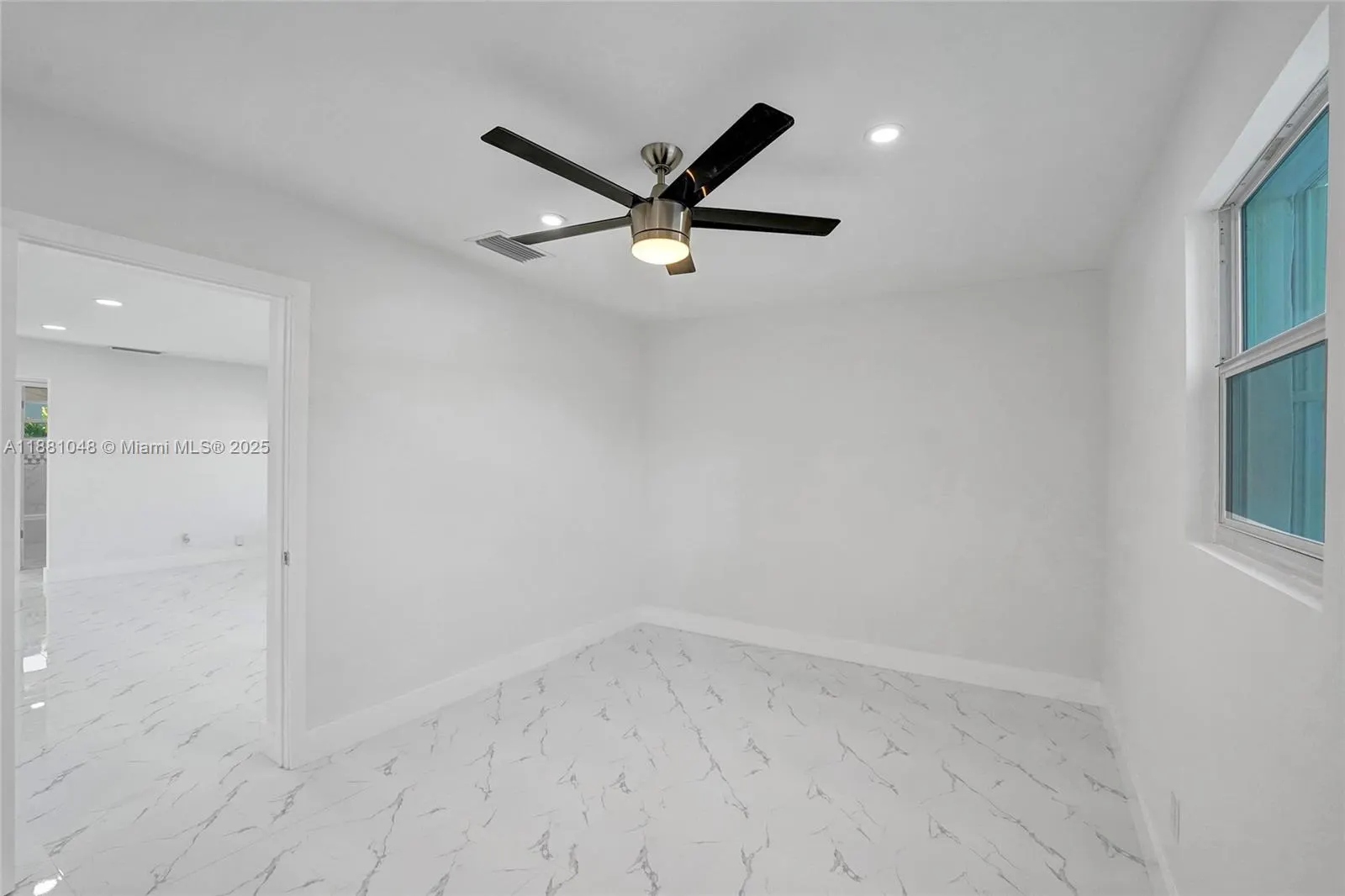 2015 N 58th Ave