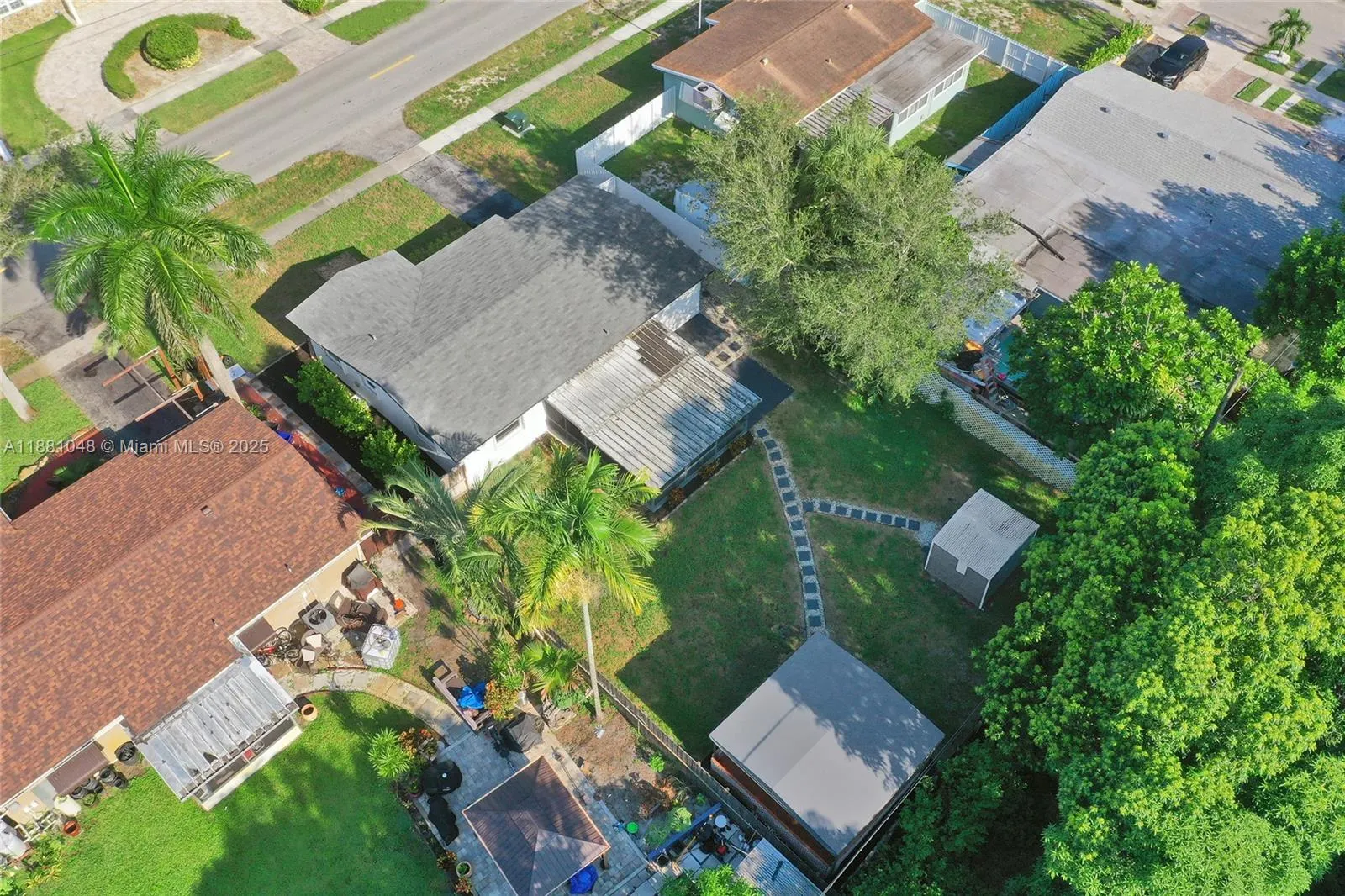 2015 N 58th Ave