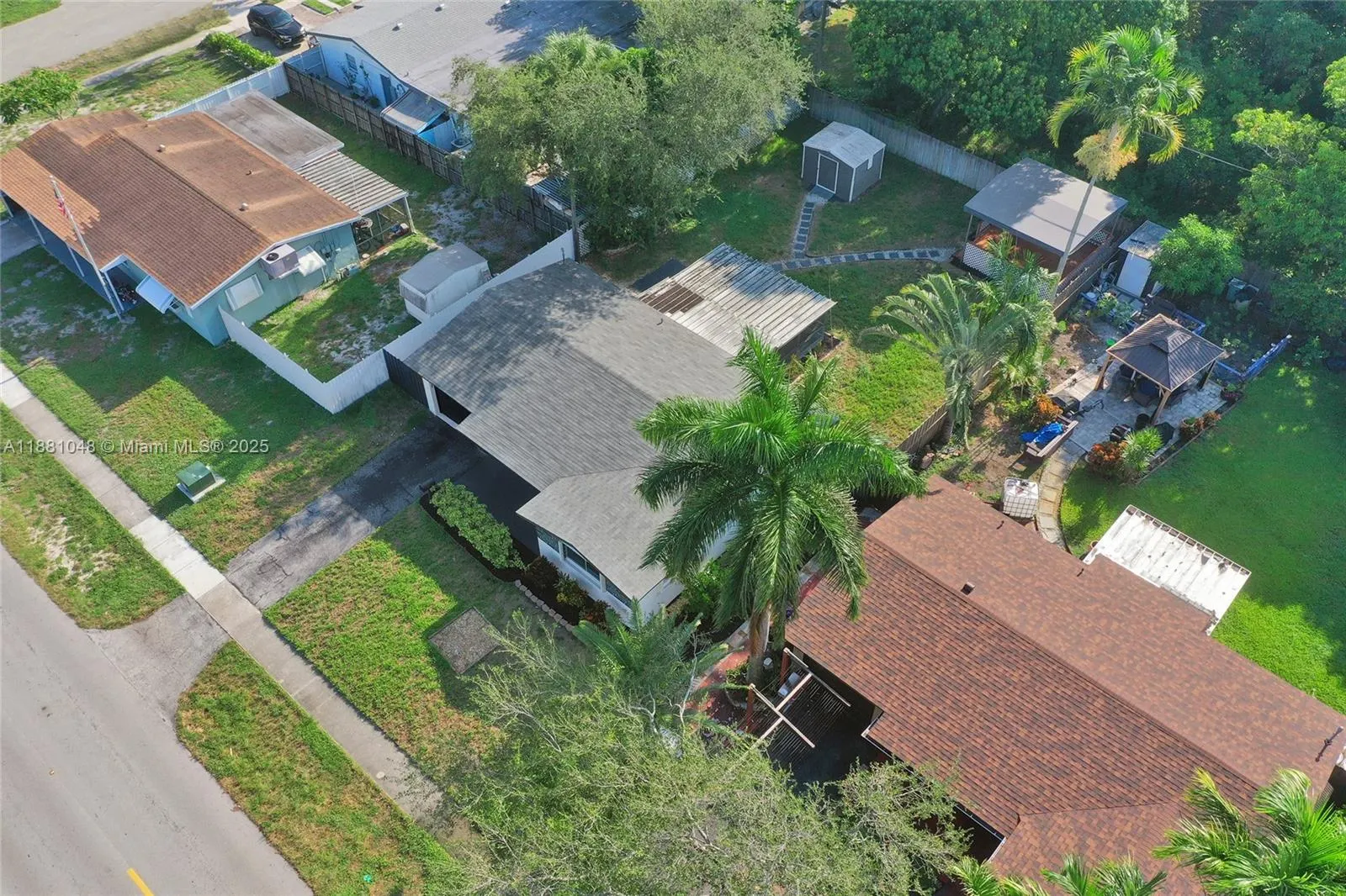 2015 N 58th Ave