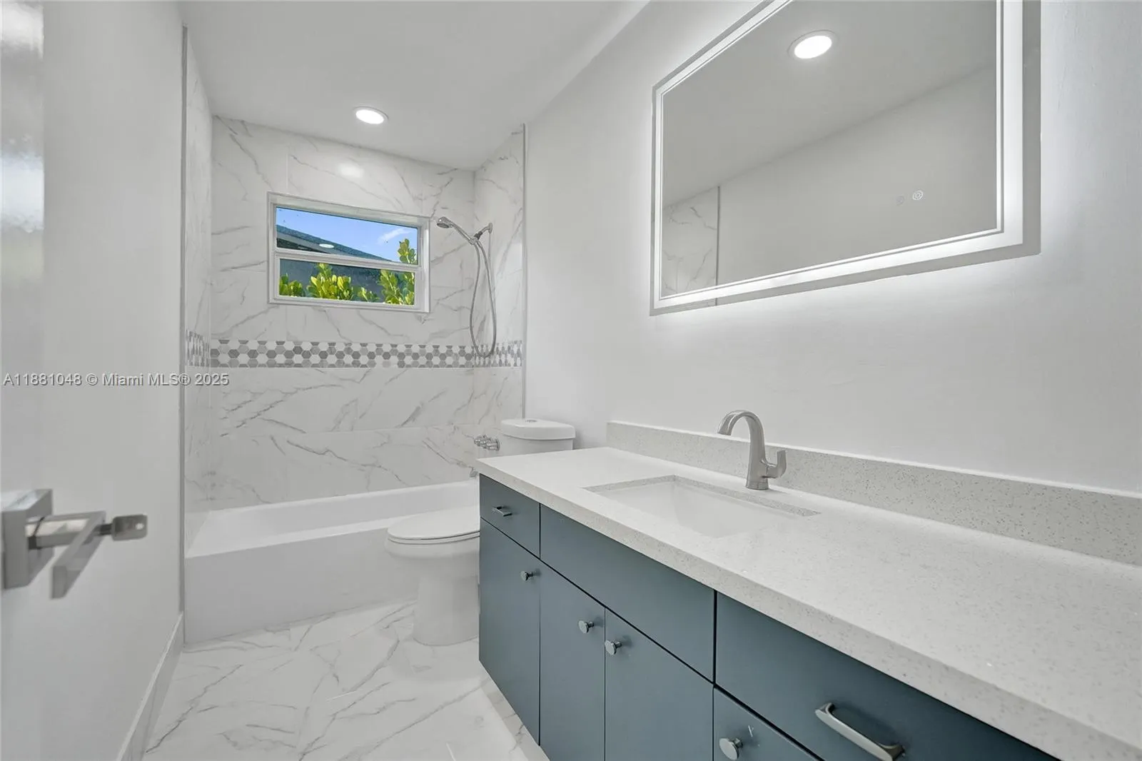 2015 N 58th Ave