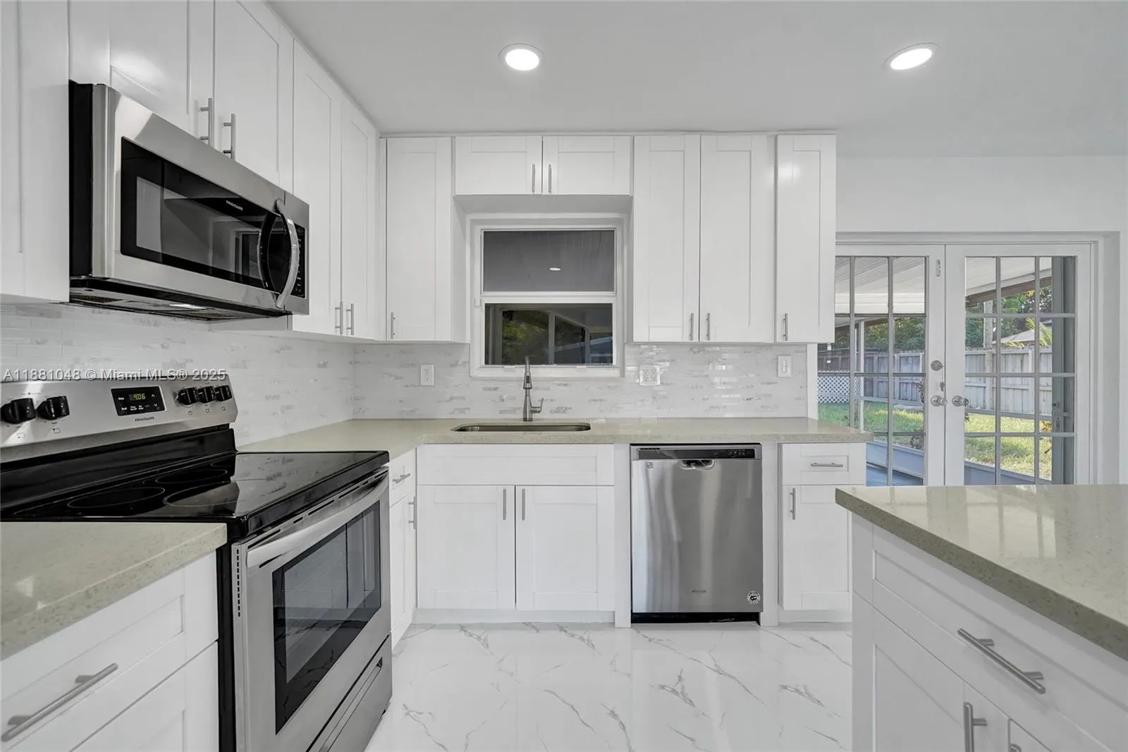 2015 N 58th Ave
