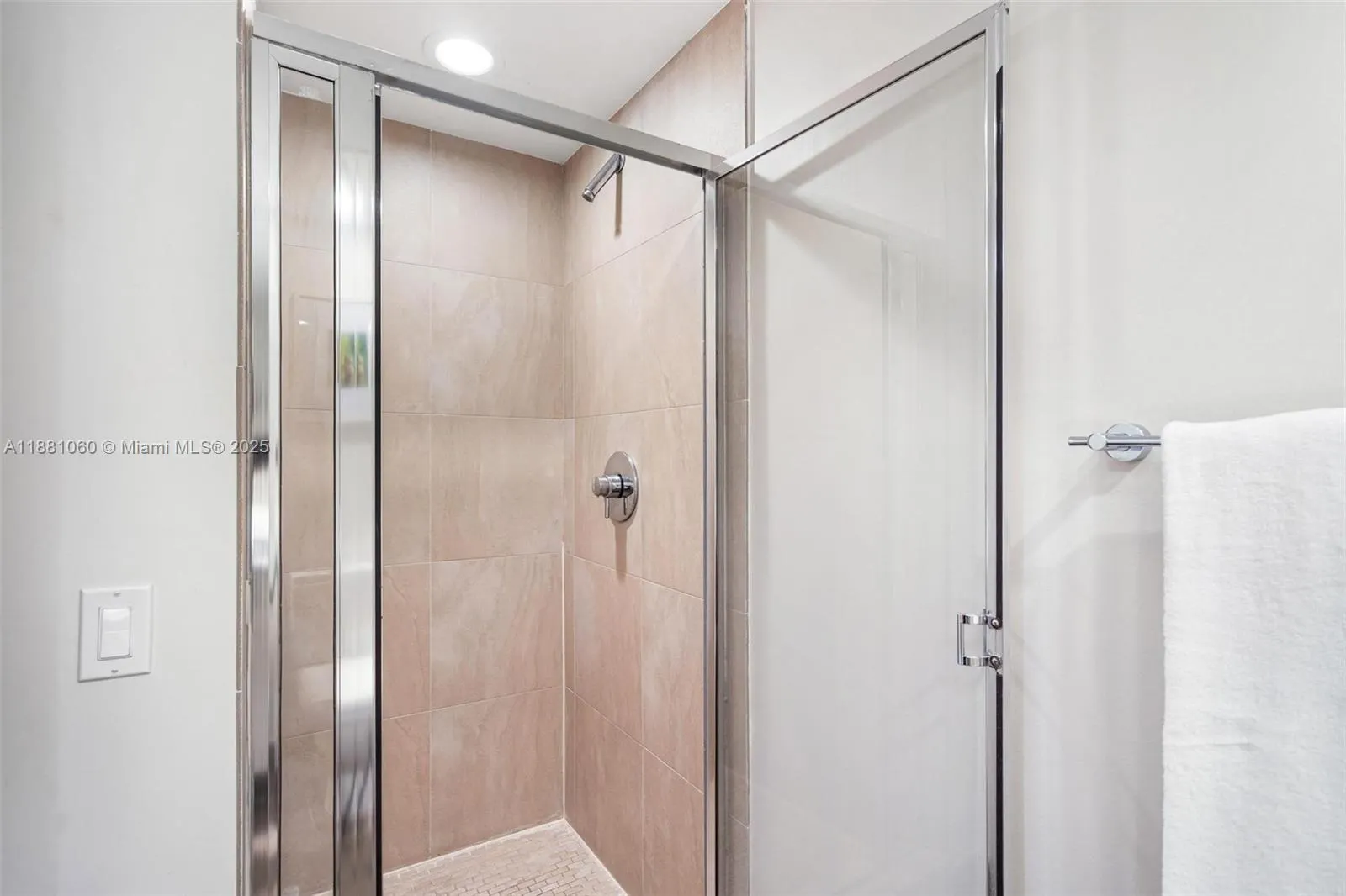 485 Brickell Ave, #3308