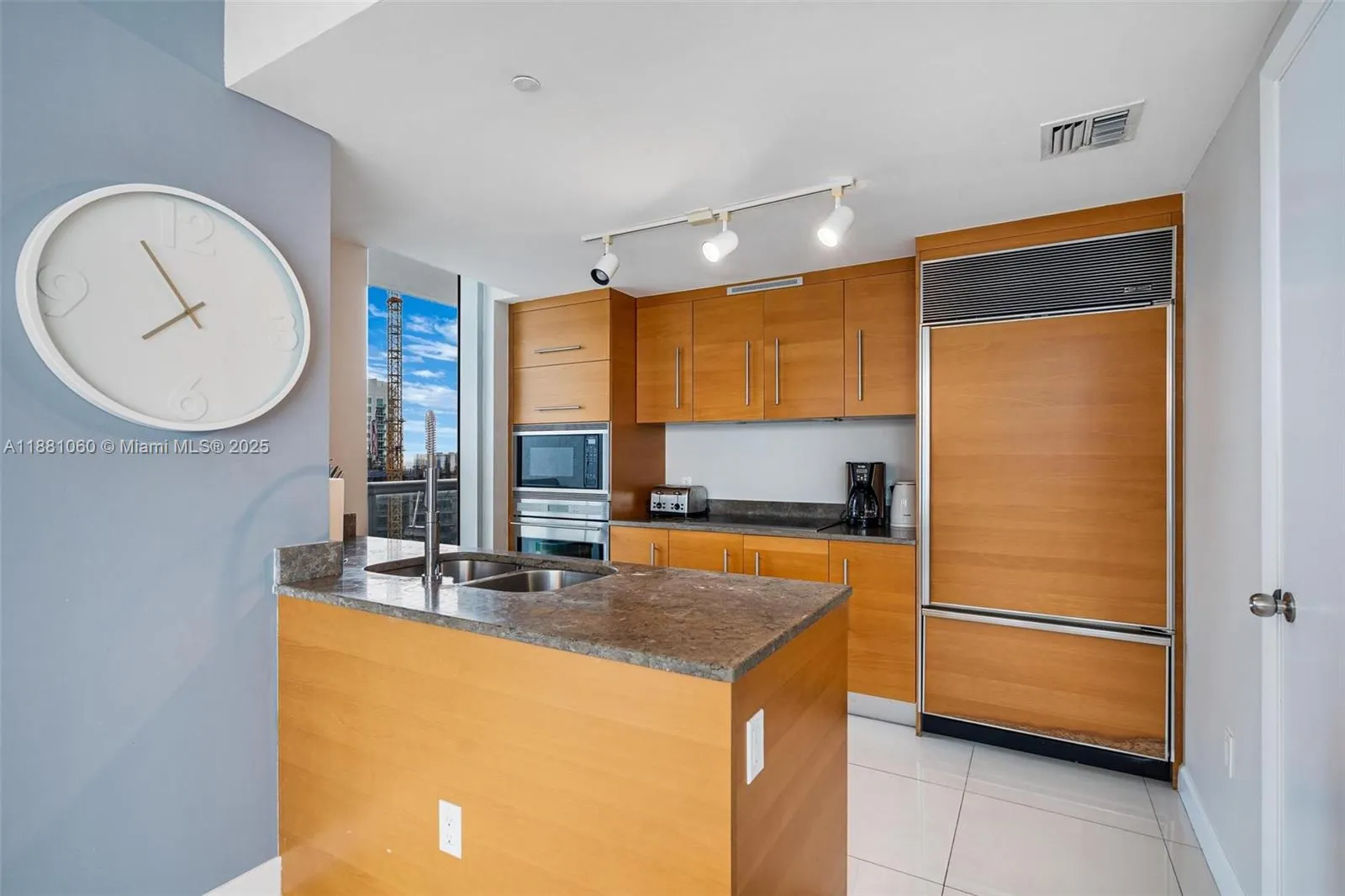 485 Brickell Ave, #3308