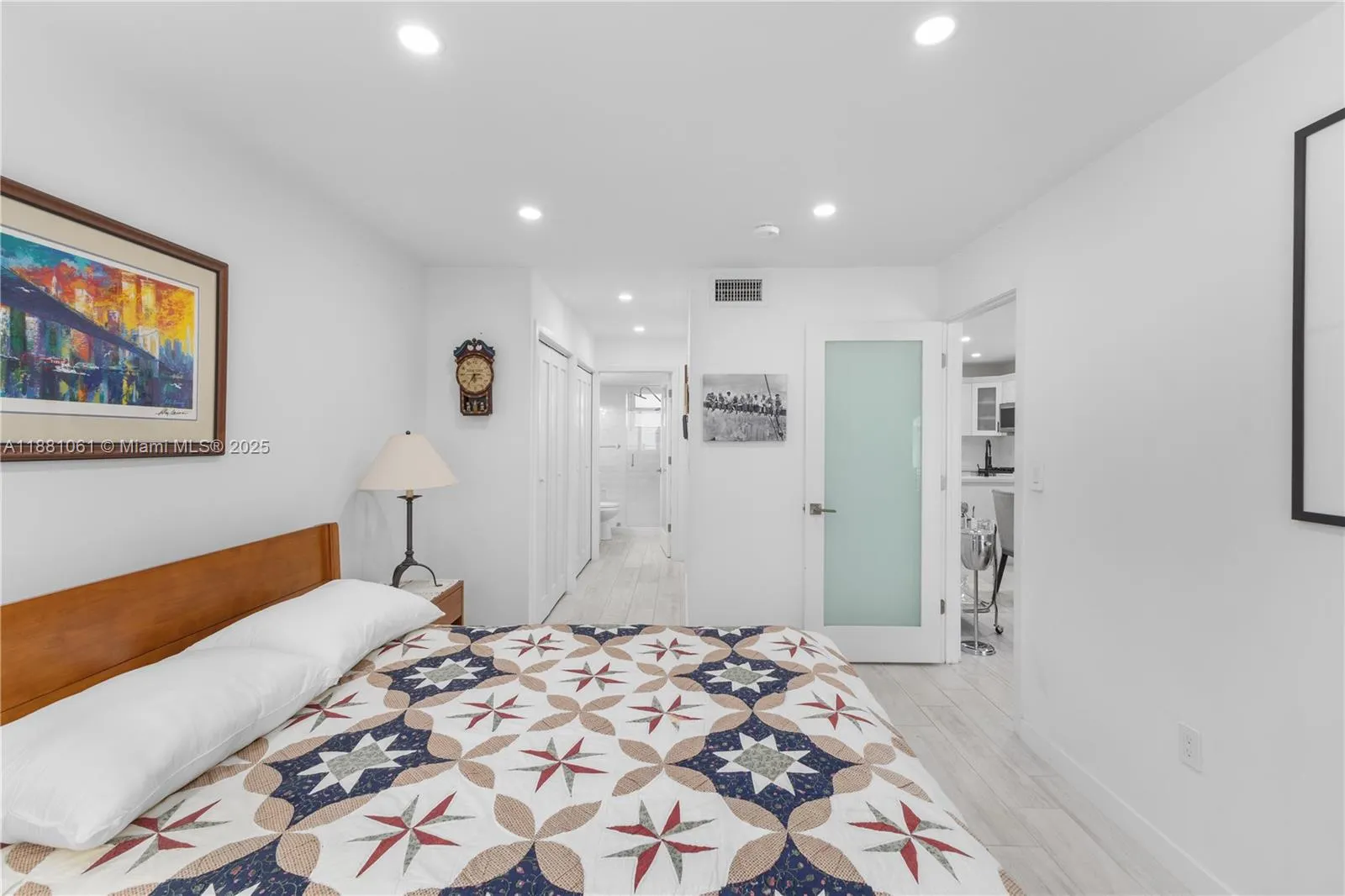 1033 Lenox Ave, #205
