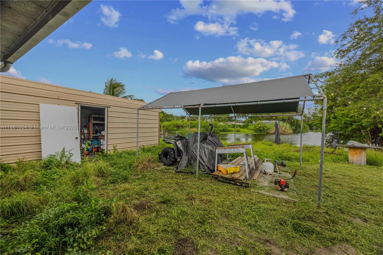4450 SW 24th St
