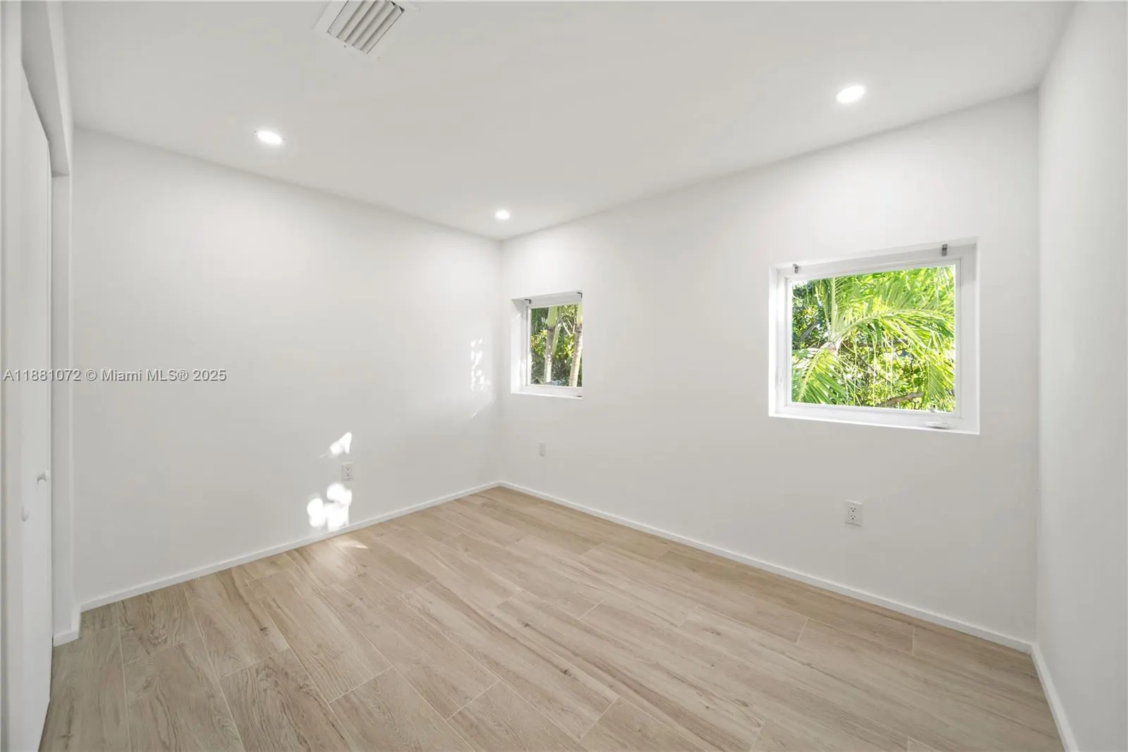 3437 NW 9th Ct, #3437