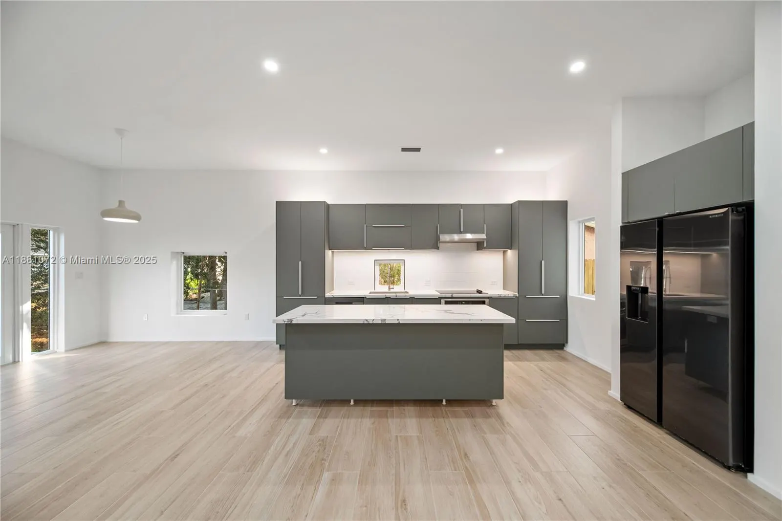 3437 NW 9th Ct, #3437