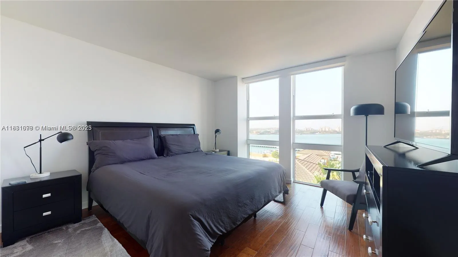 90 Alton Rd, #908