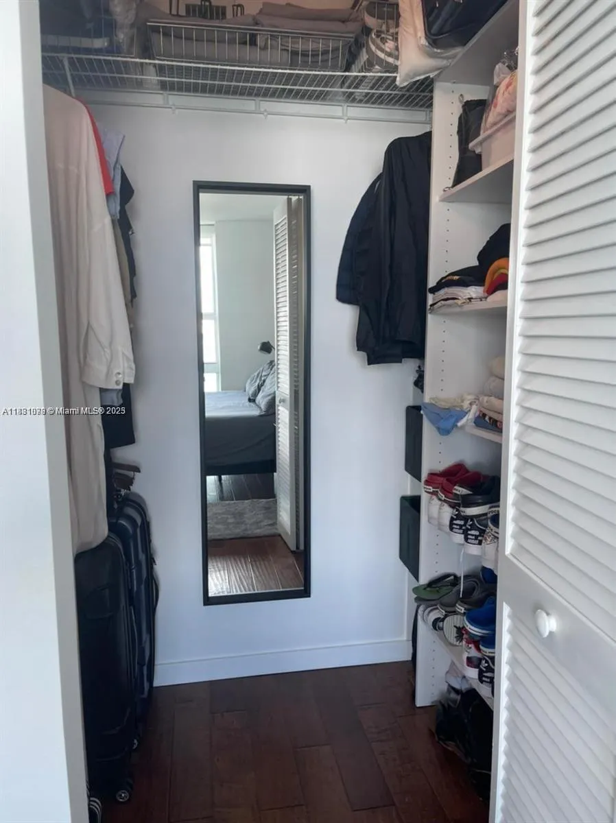 90 Alton Rd, #908